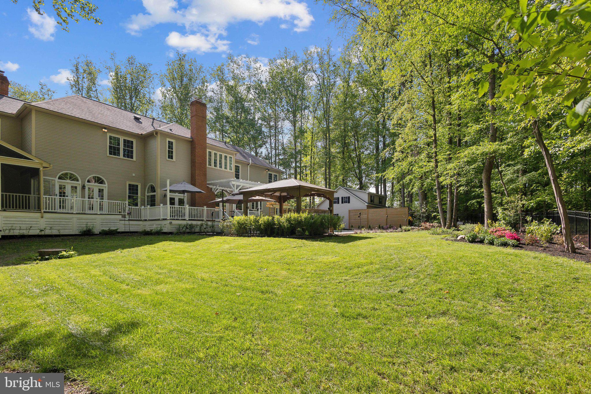 WOLF RUN - Residential