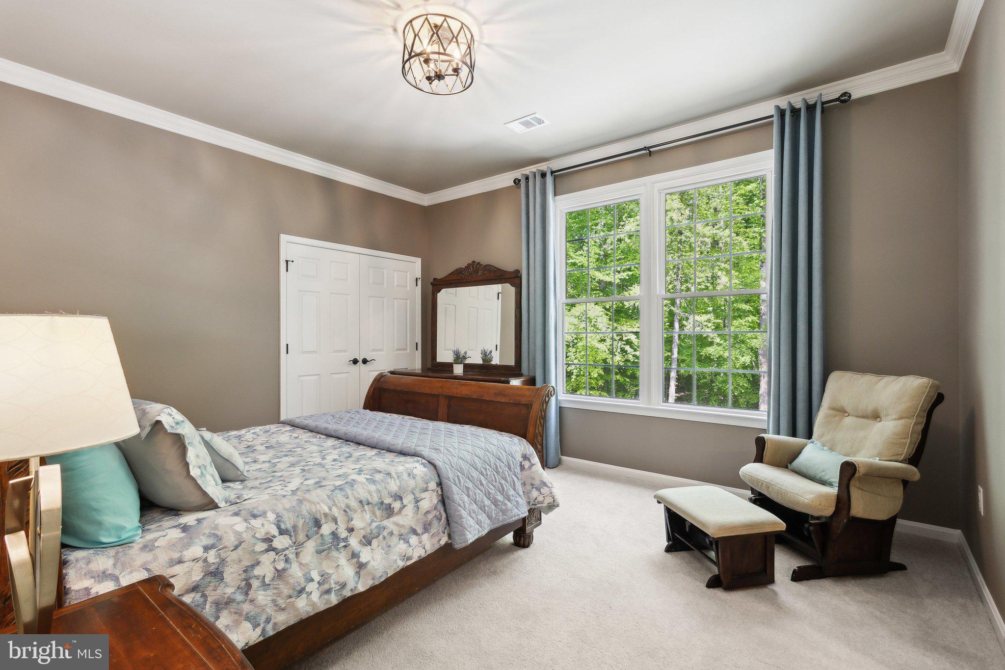 WOLF RUN - Residential