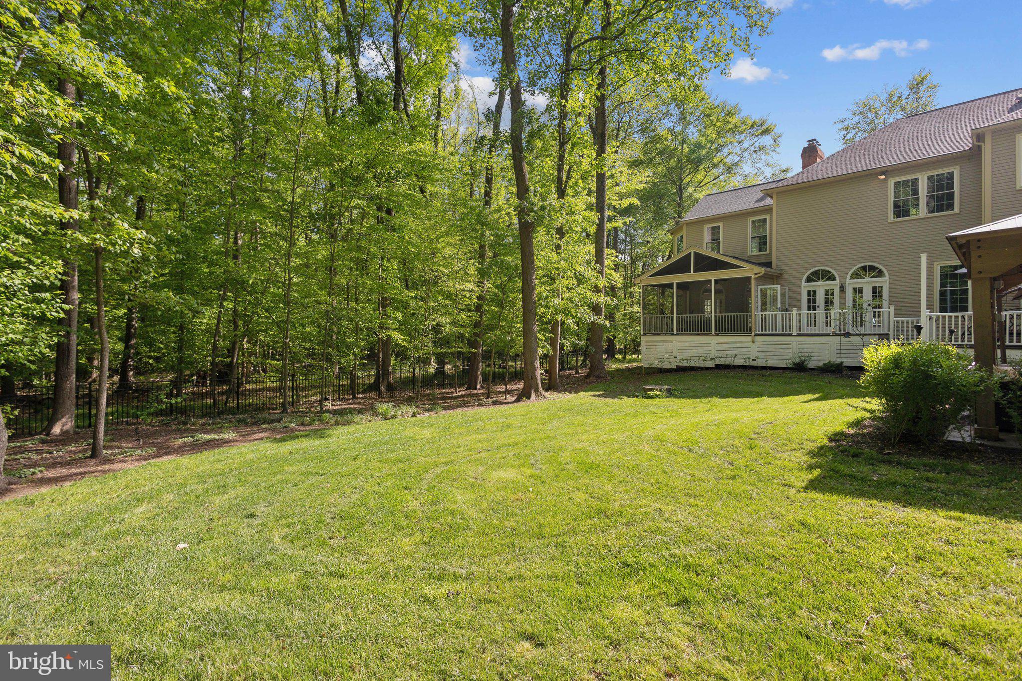 WOLF RUN - Residential