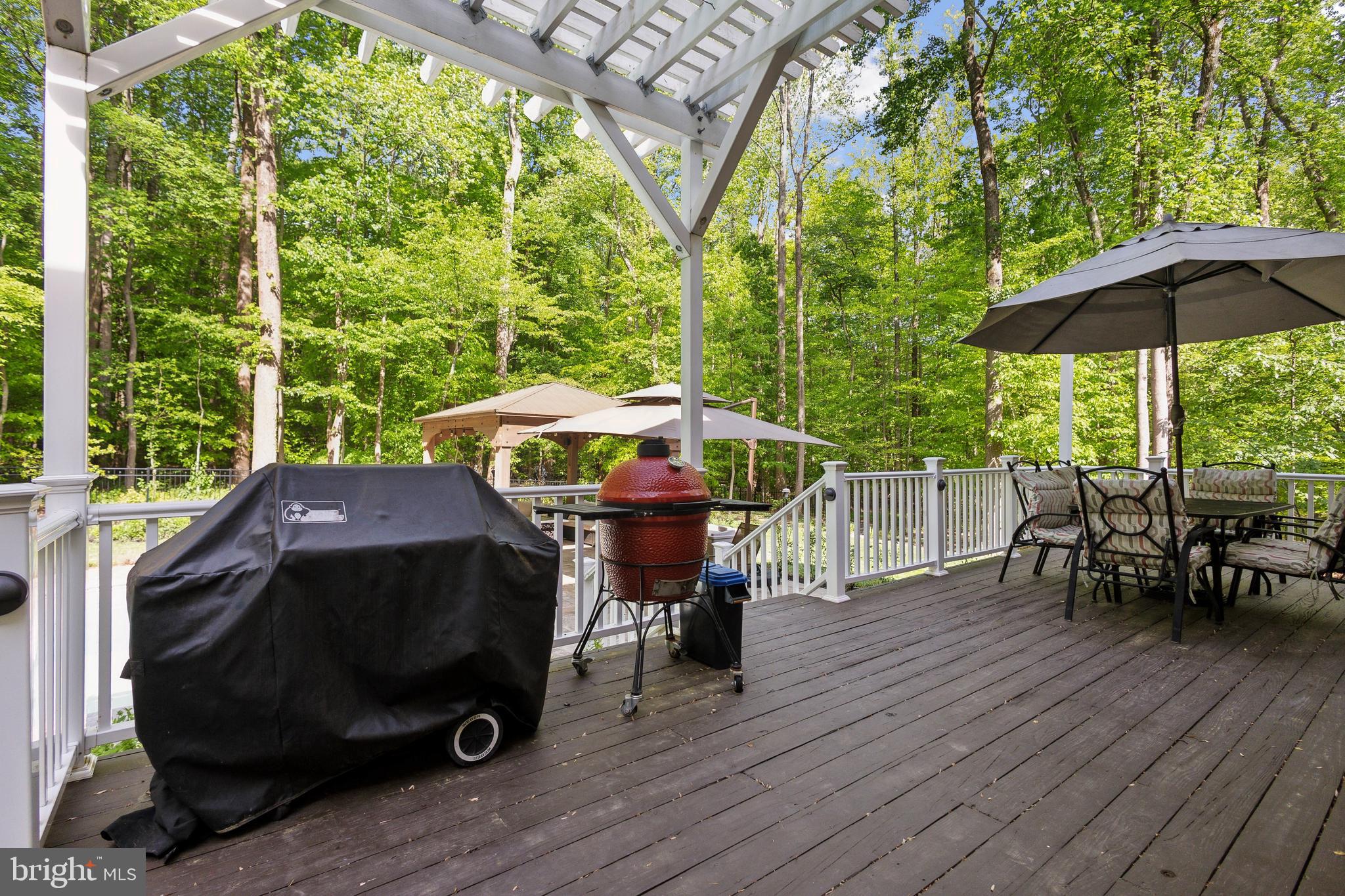 WOLF RUN - Residential