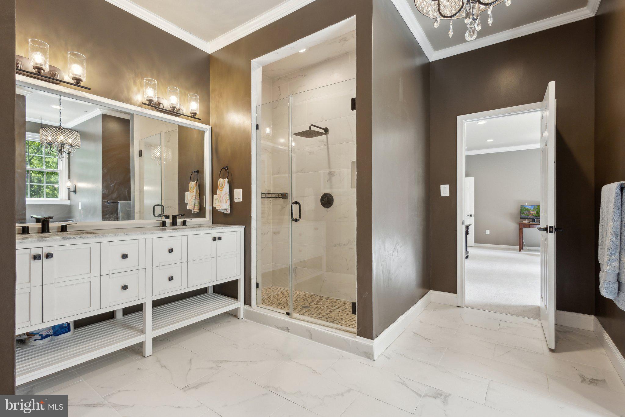 WOLF RUN - Residential