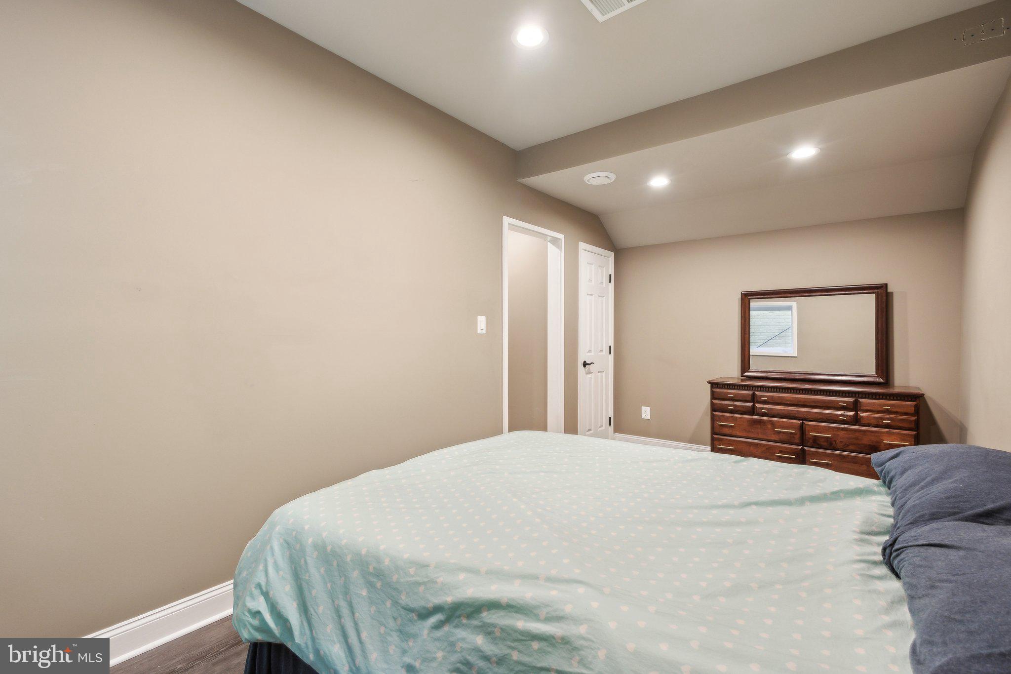 WOLF RUN - Residential