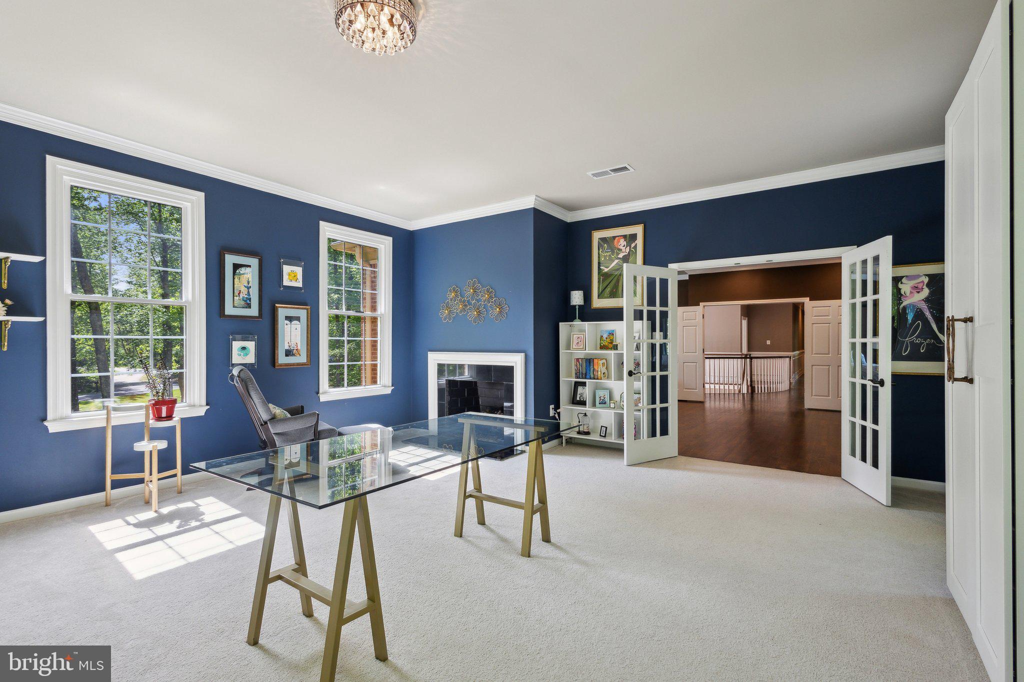 WOLF RUN - Residential