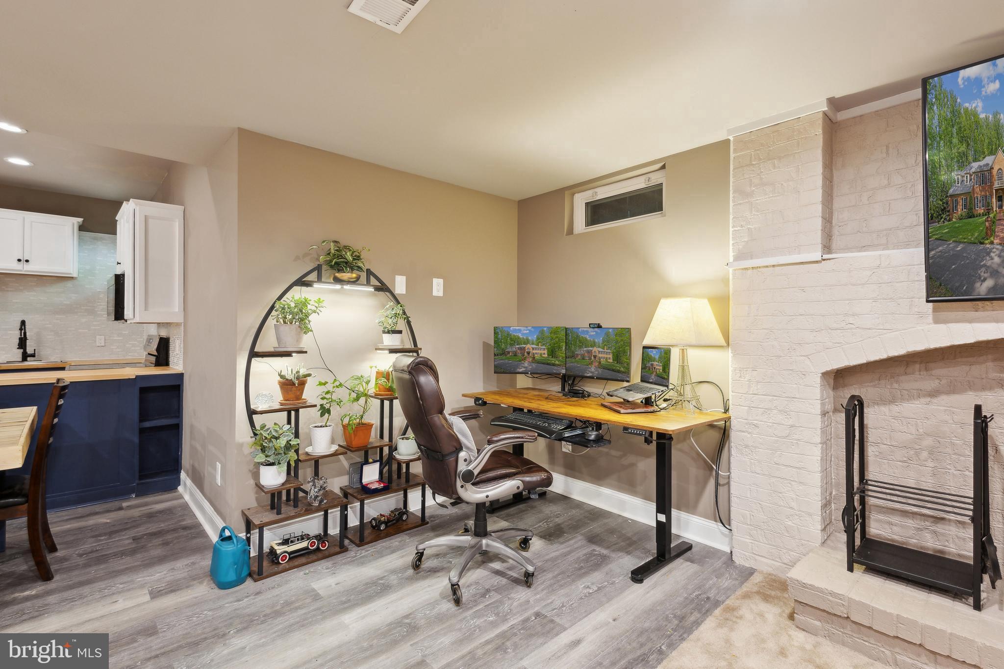 WOLF RUN - Residential