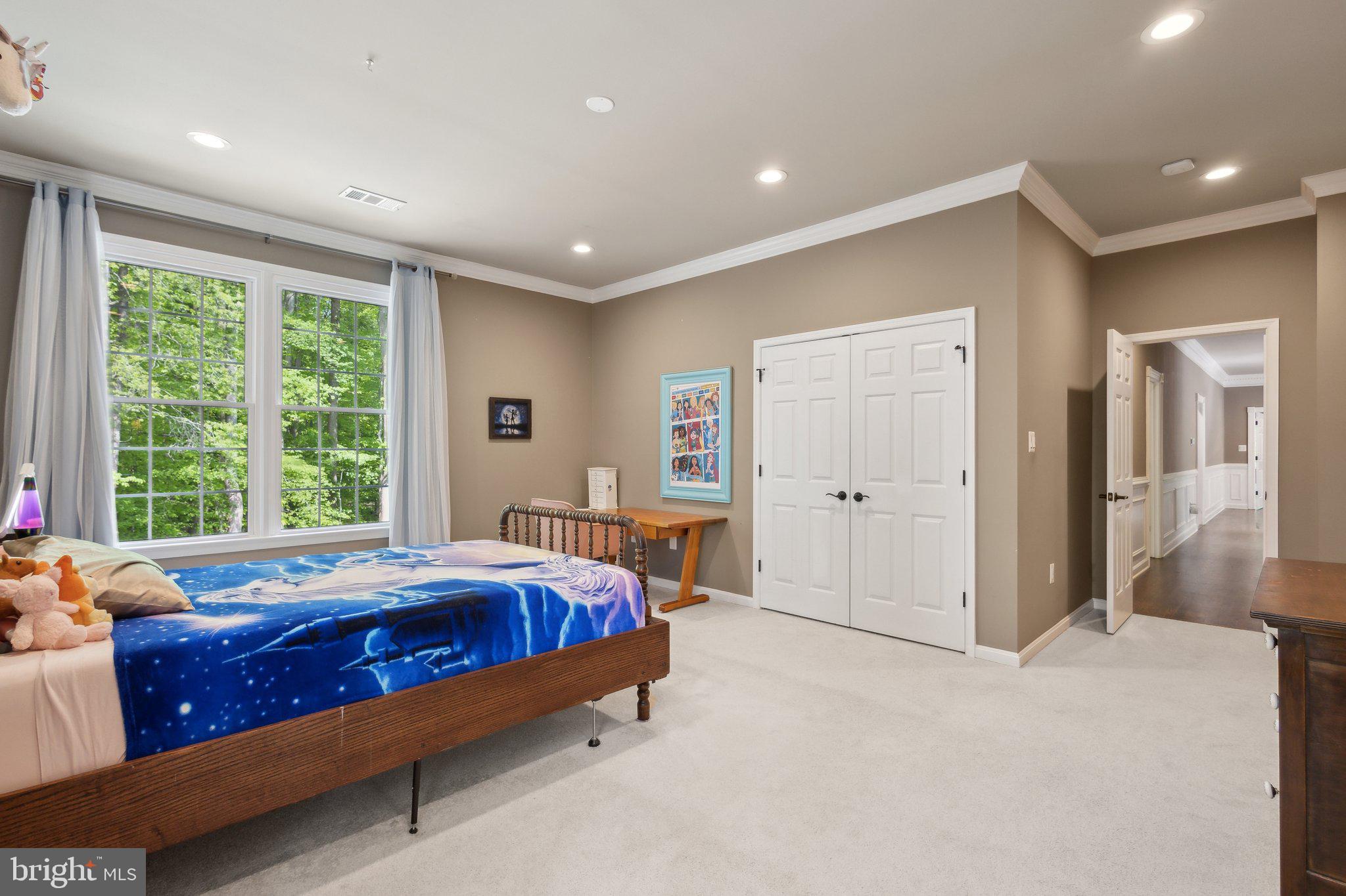 WOLF RUN - Residential