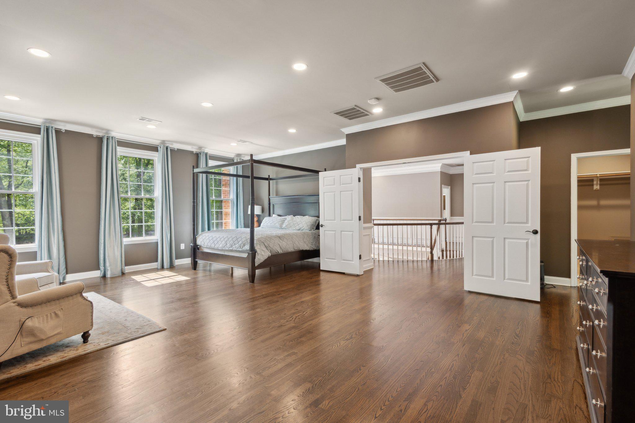 WOLF RUN - Residential