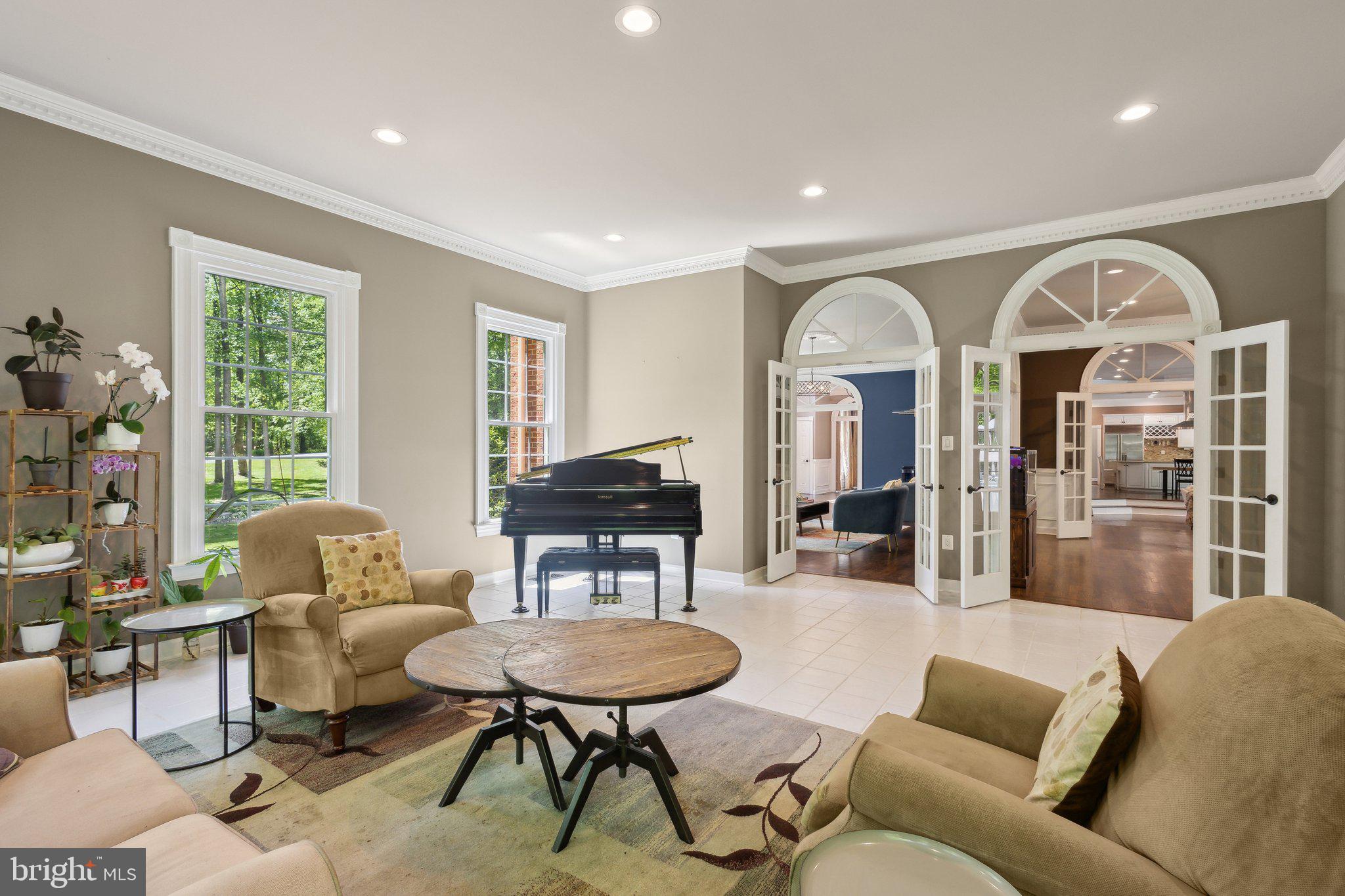 WOLF RUN - Residential