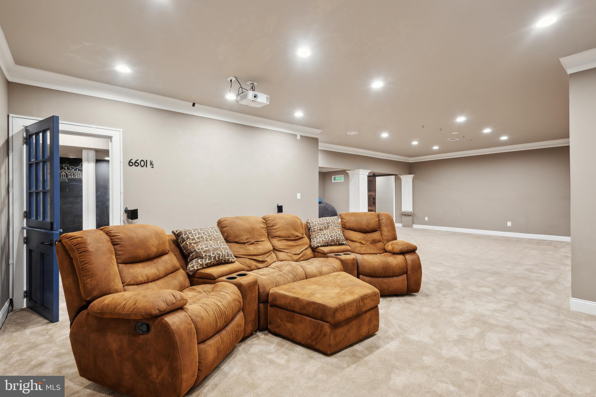 WOLF RUN - Residential