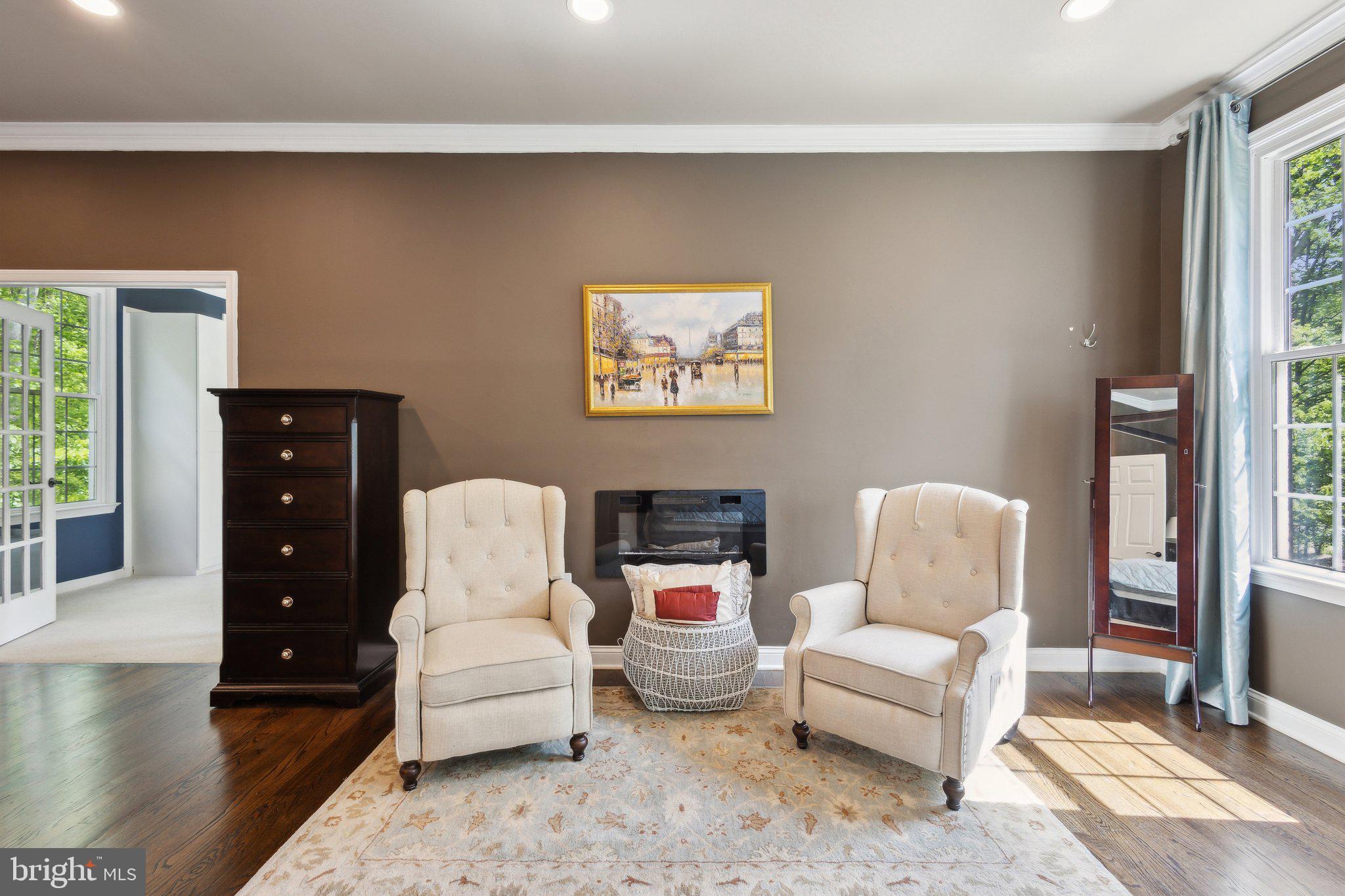 WOLF RUN - Residential