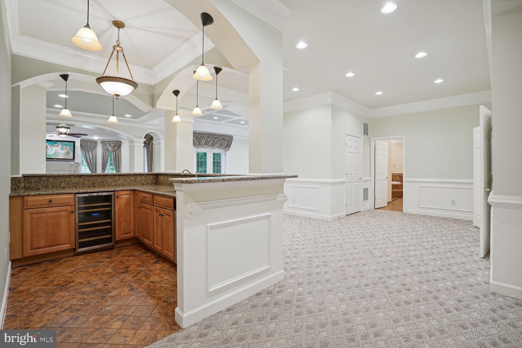 CLASSIC LAKES - Residential