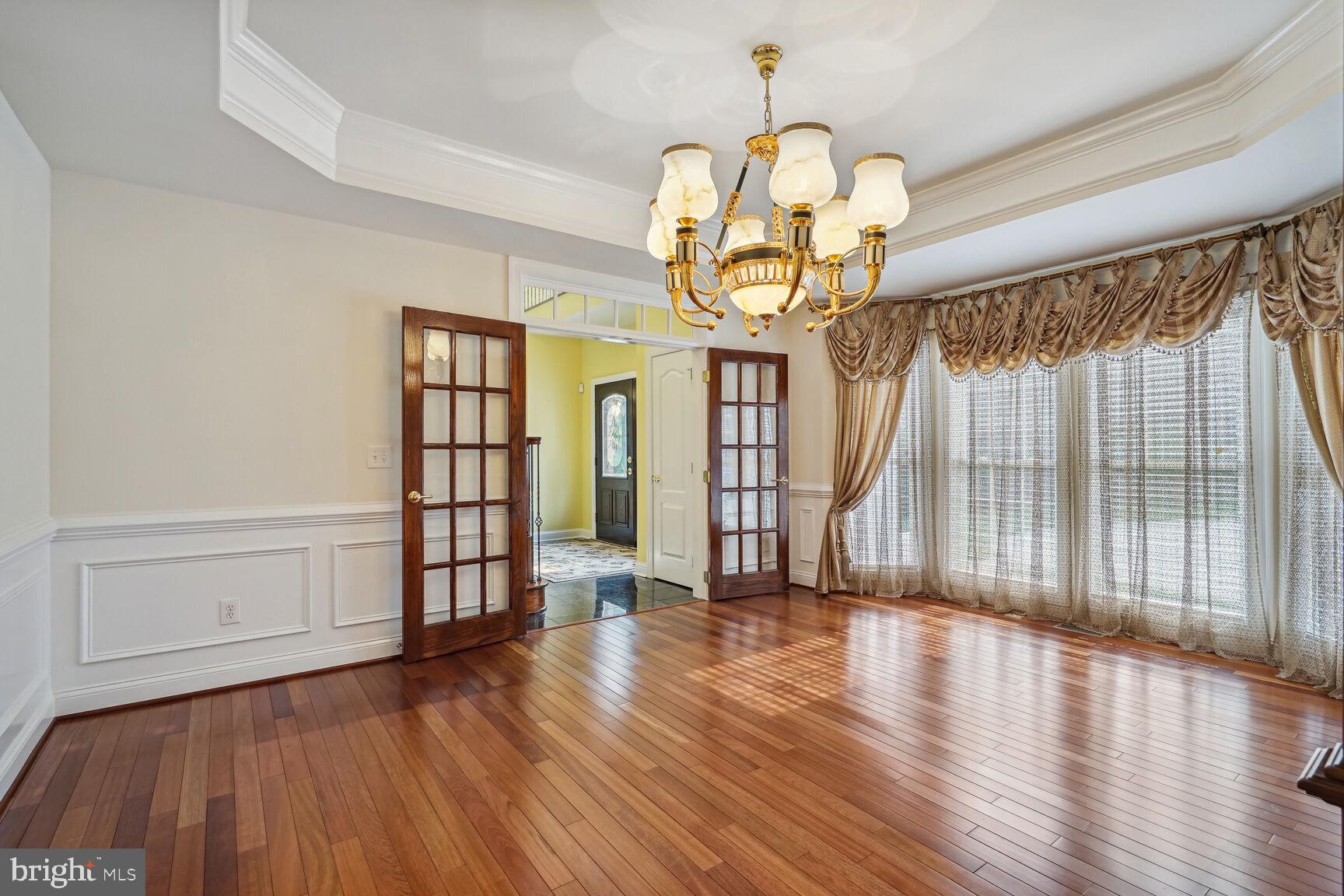 CLASSIC LAKES - Residential