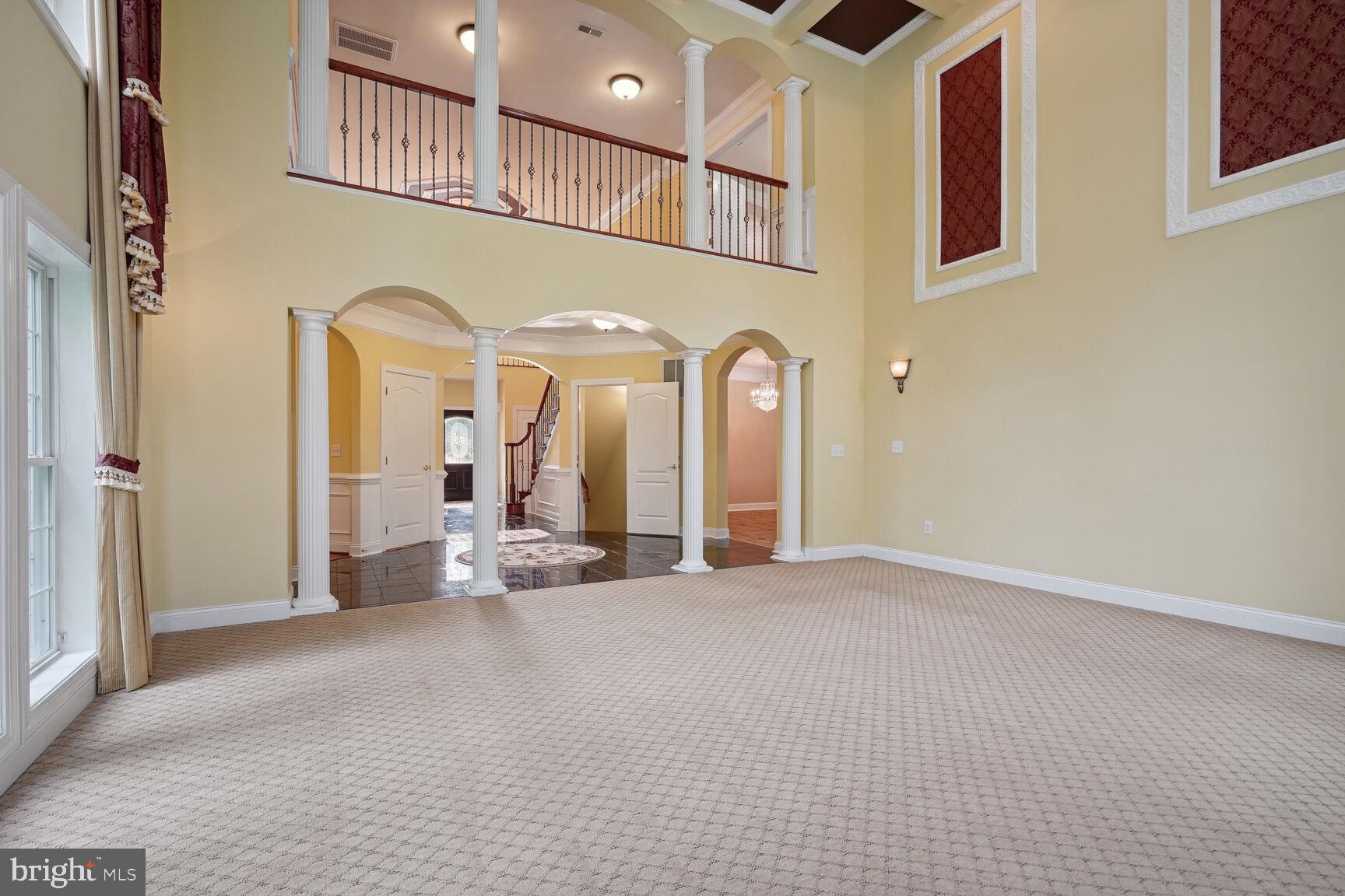 CLASSIC LAKES - Residential