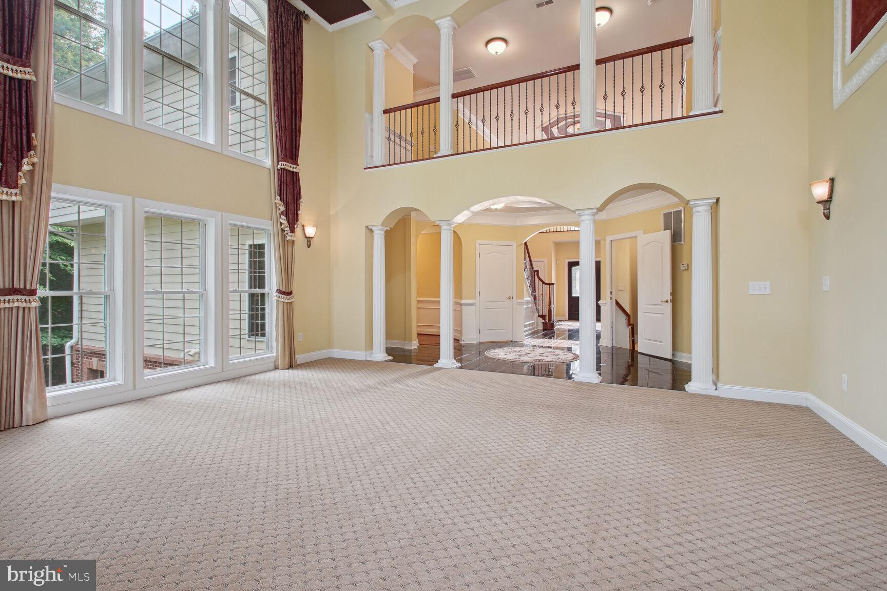 CLASSIC LAKES - Residential