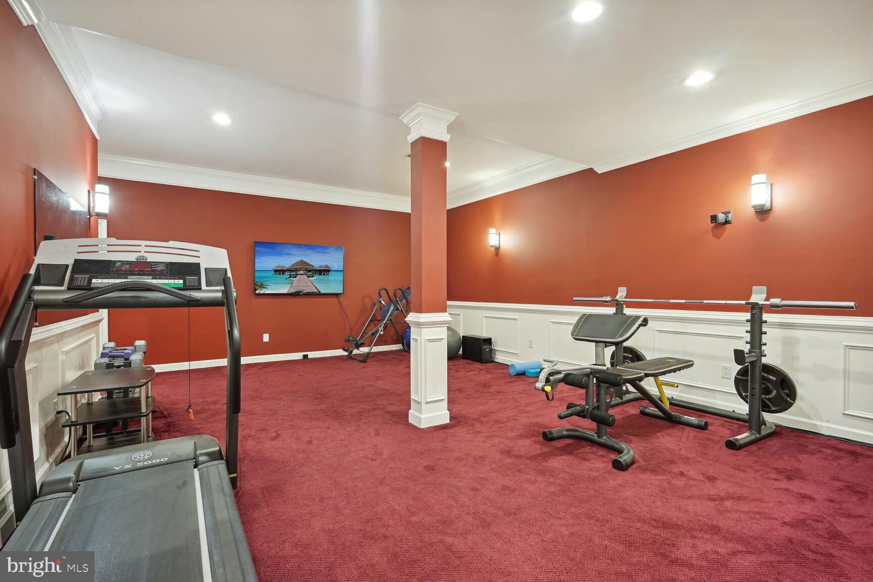 CLASSIC LAKES - Residential