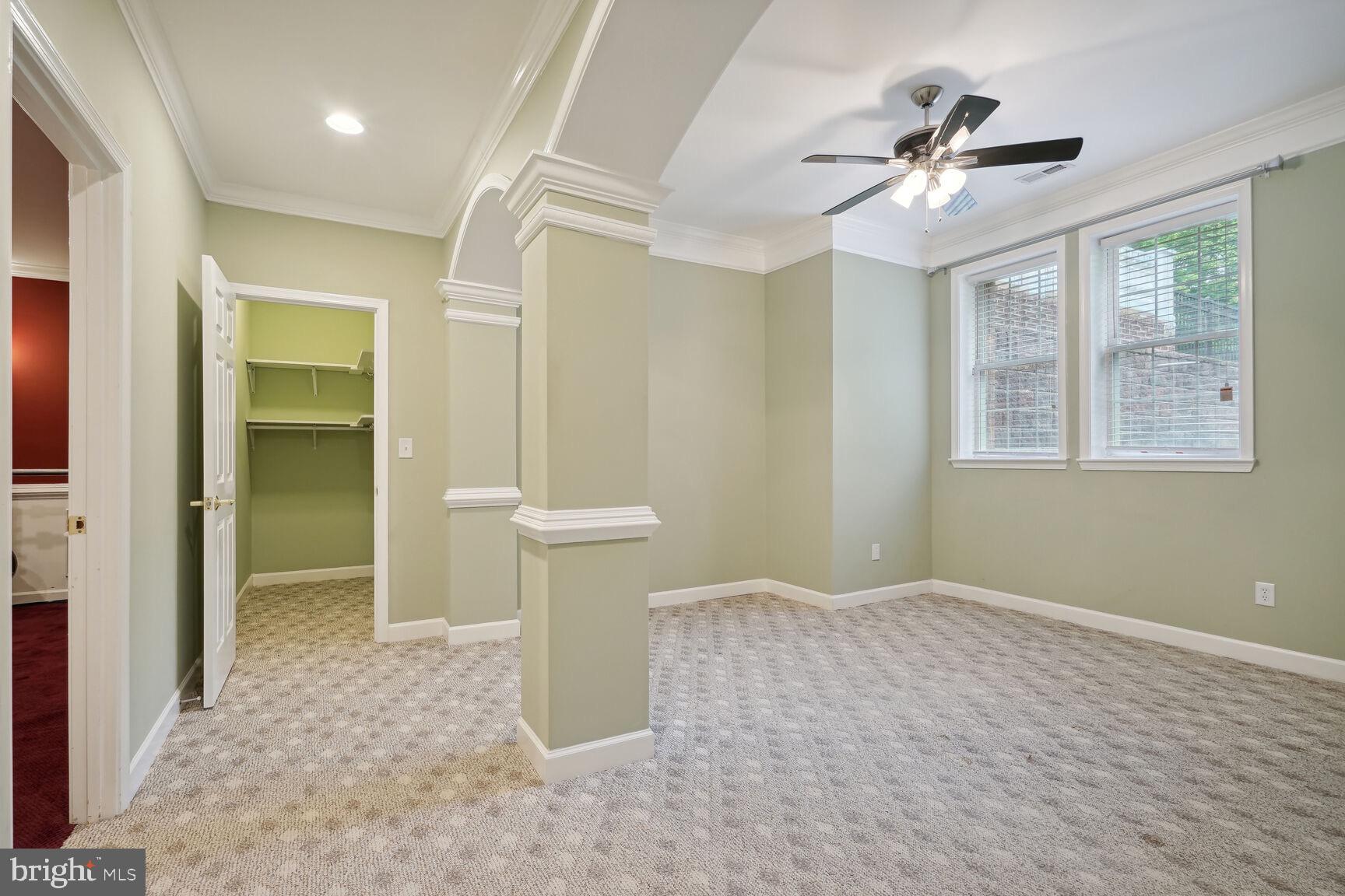 CLASSIC LAKES - Residential