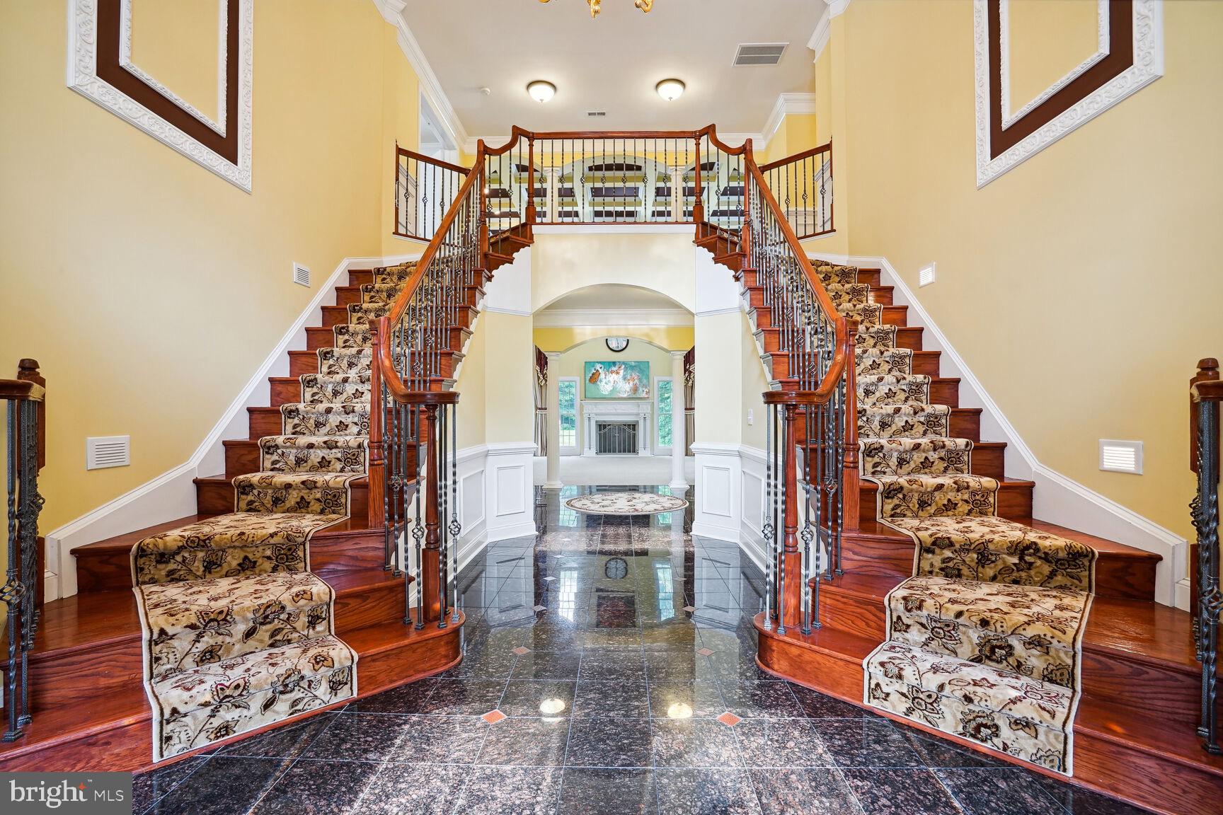 CLASSIC LAKES - Residential