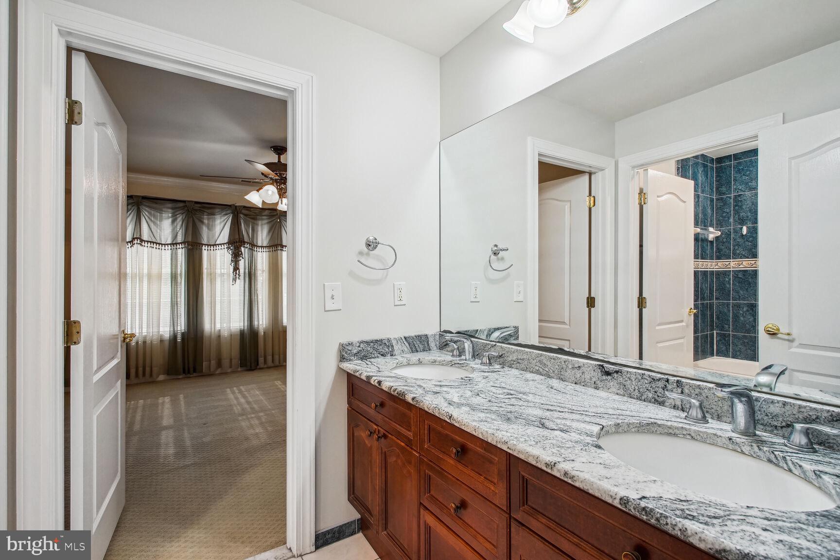 CLASSIC LAKES - Residential