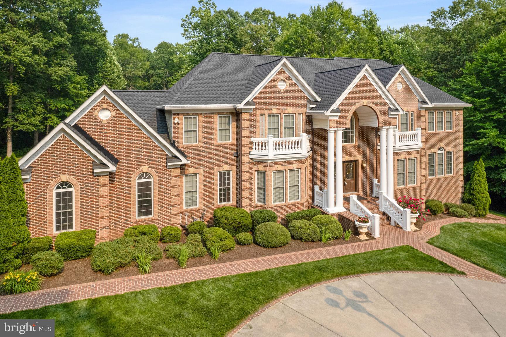 CLASSIC LAKES - Residential