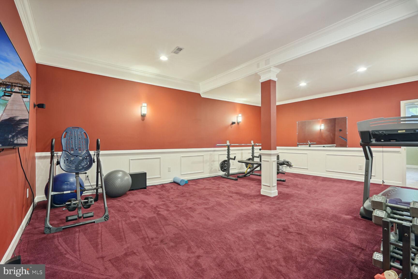 CLASSIC LAKES - Residential