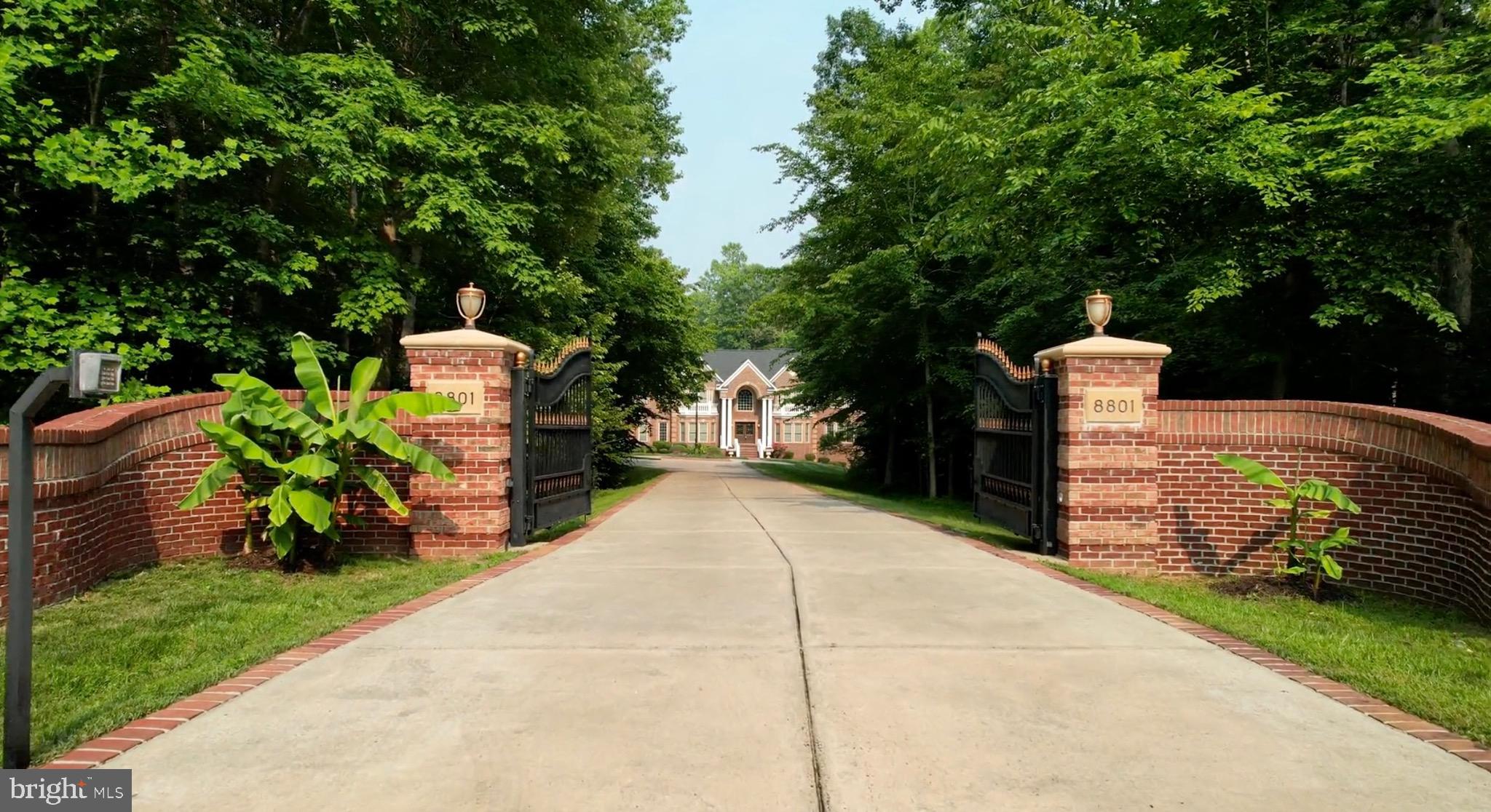 CLASSIC LAKES - Residential