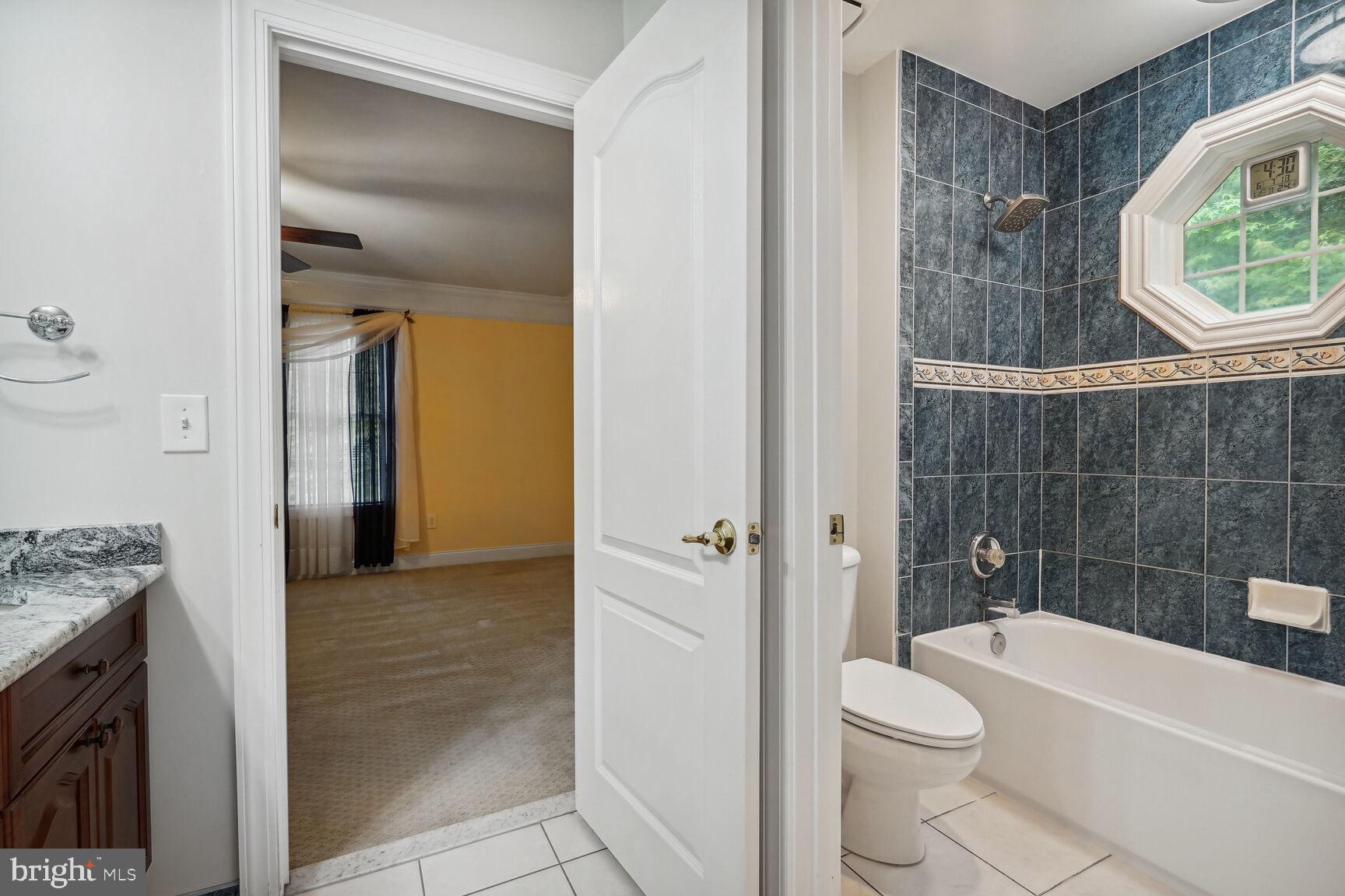 CLASSIC LAKES - Residential