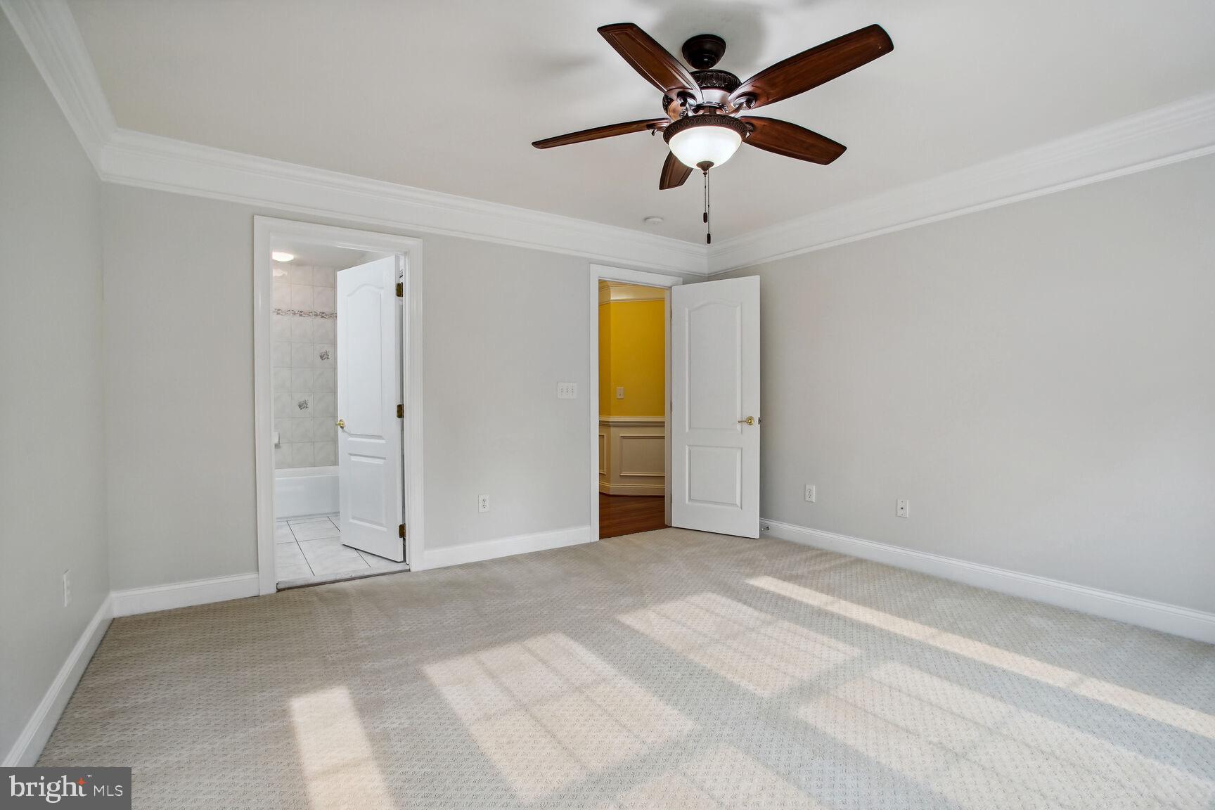 CLASSIC LAKES - Residential