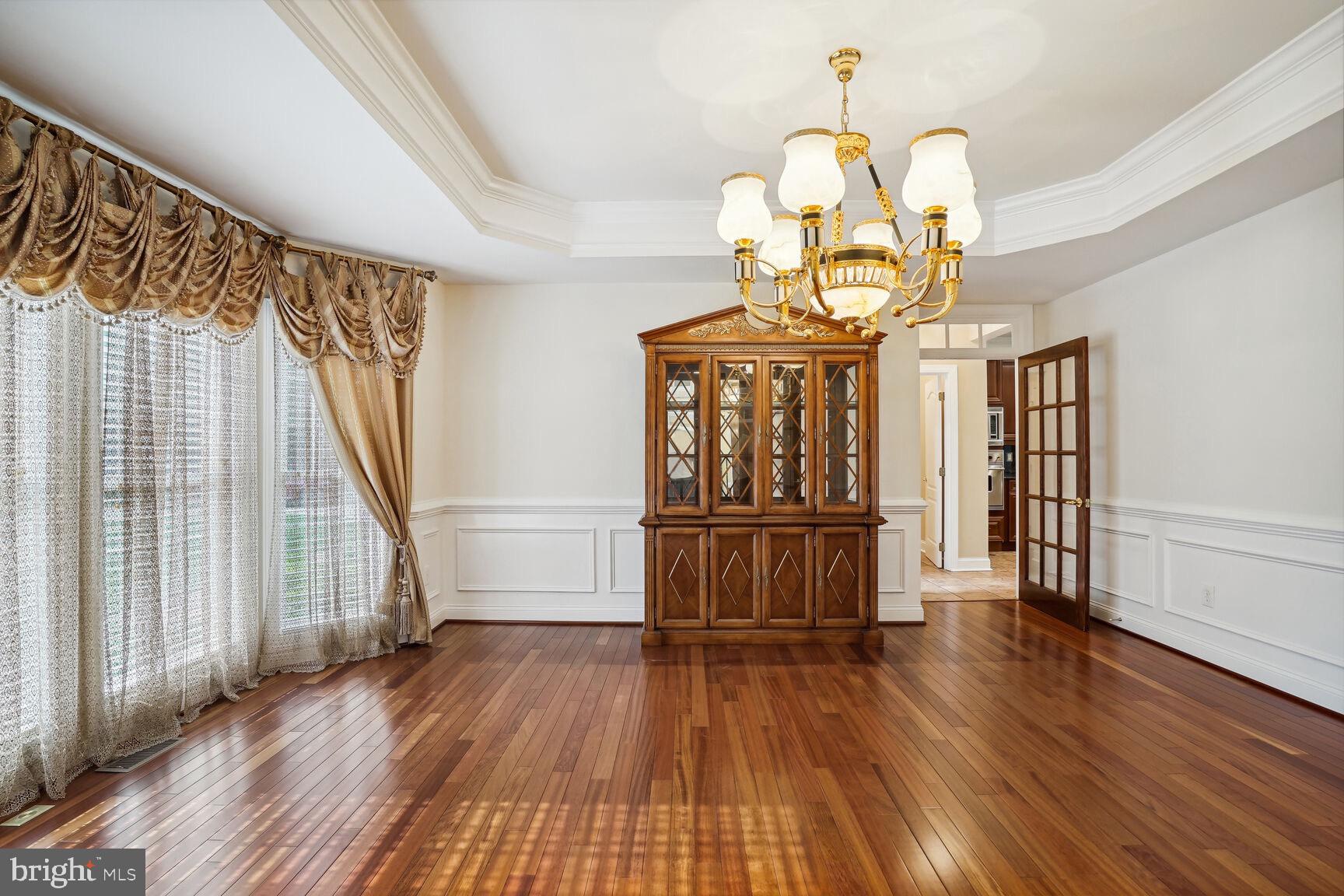 CLASSIC LAKES - Residential