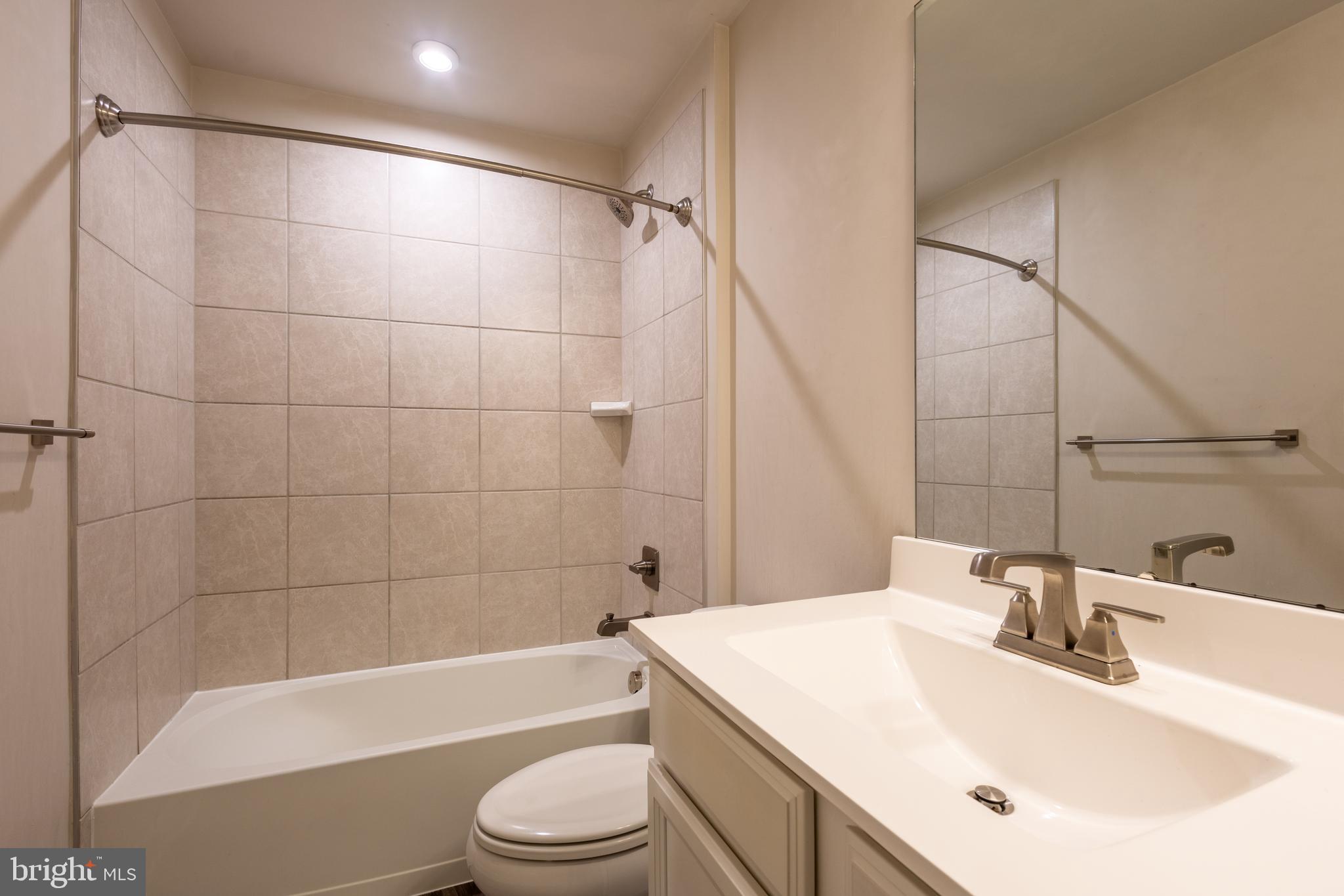 NORTH LAUREL PARK - Residential Lease