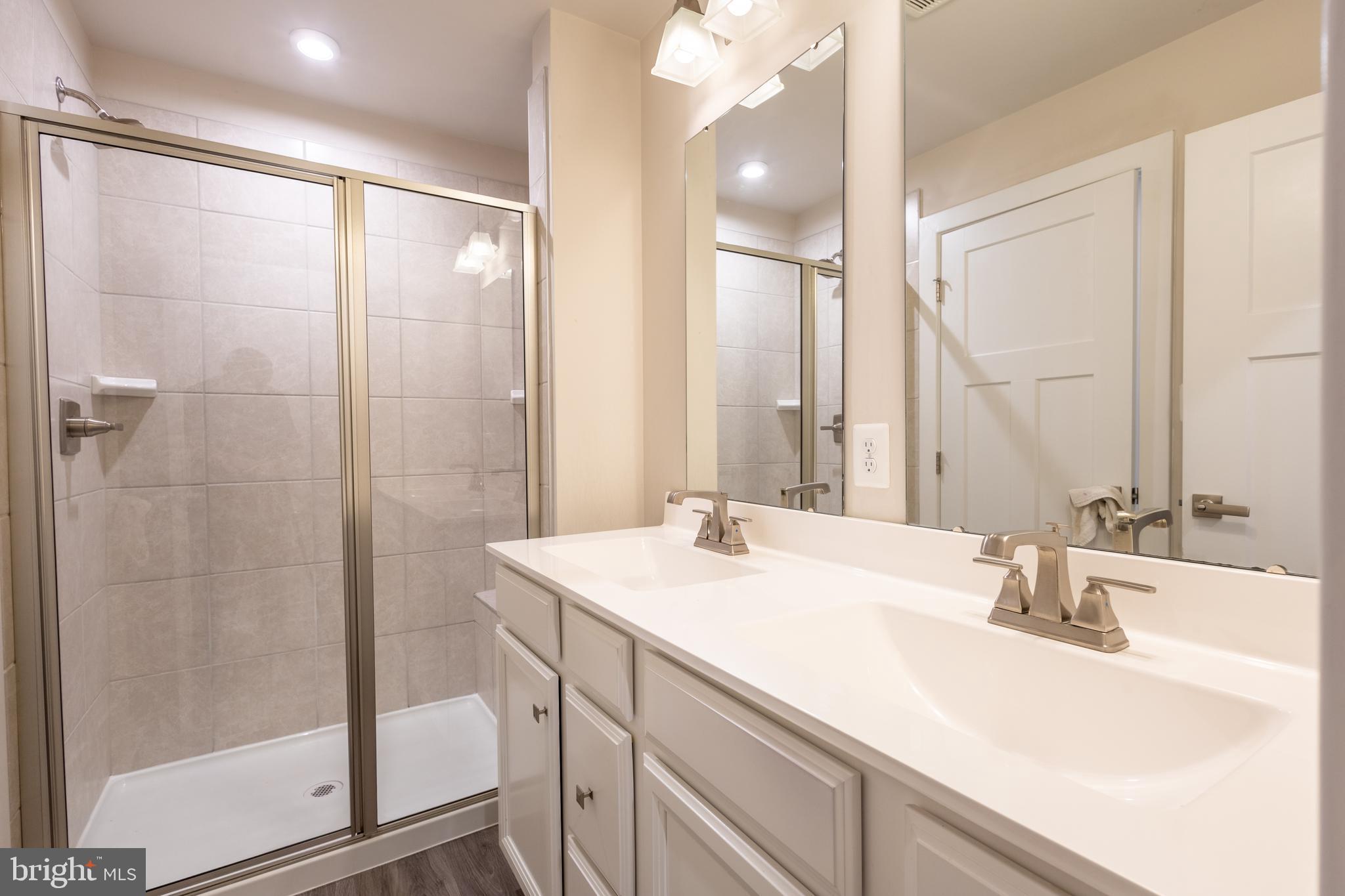 NORTH LAUREL PARK - Residential Lease