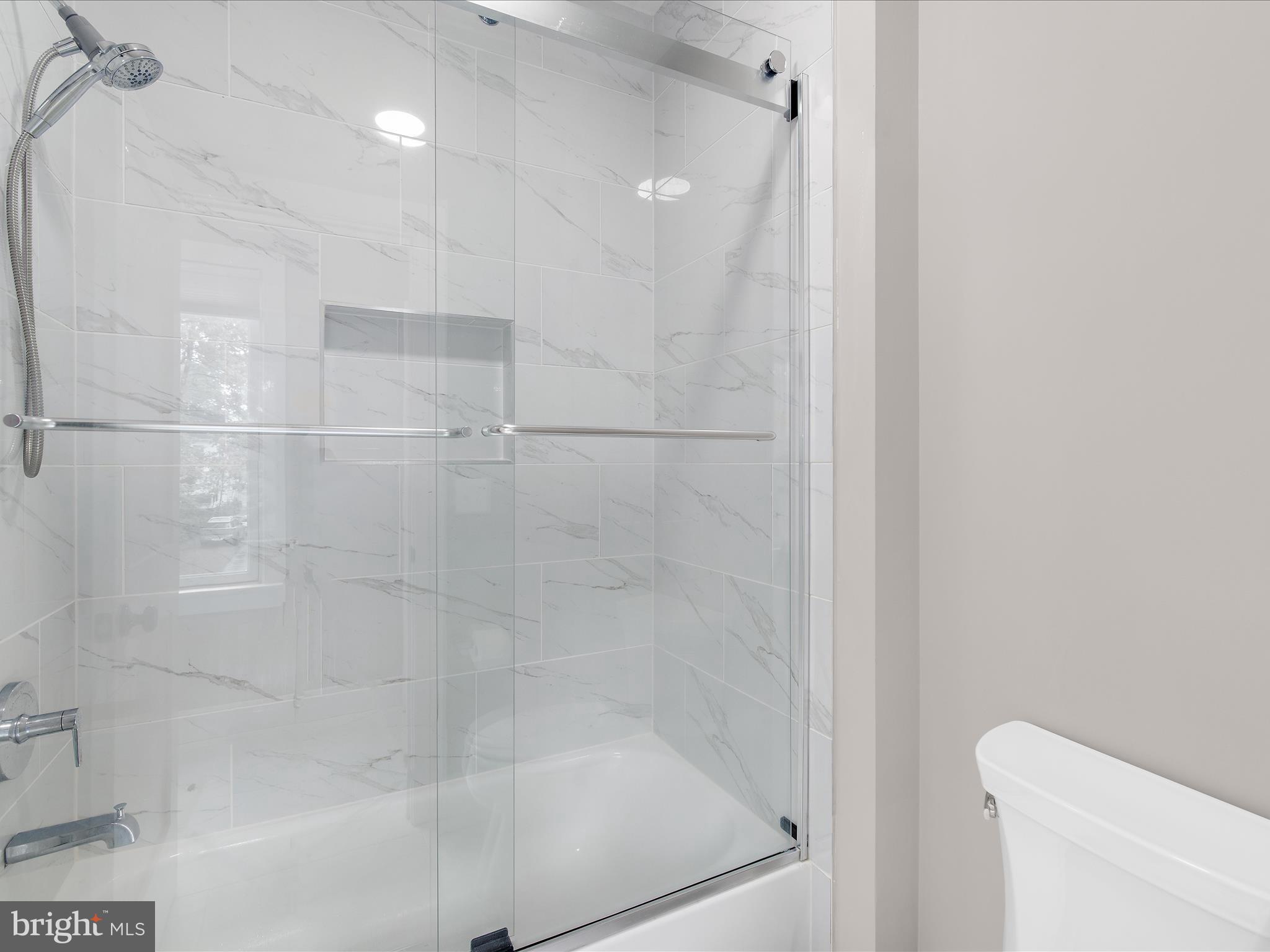 MAGOTHY BEACH - Residential