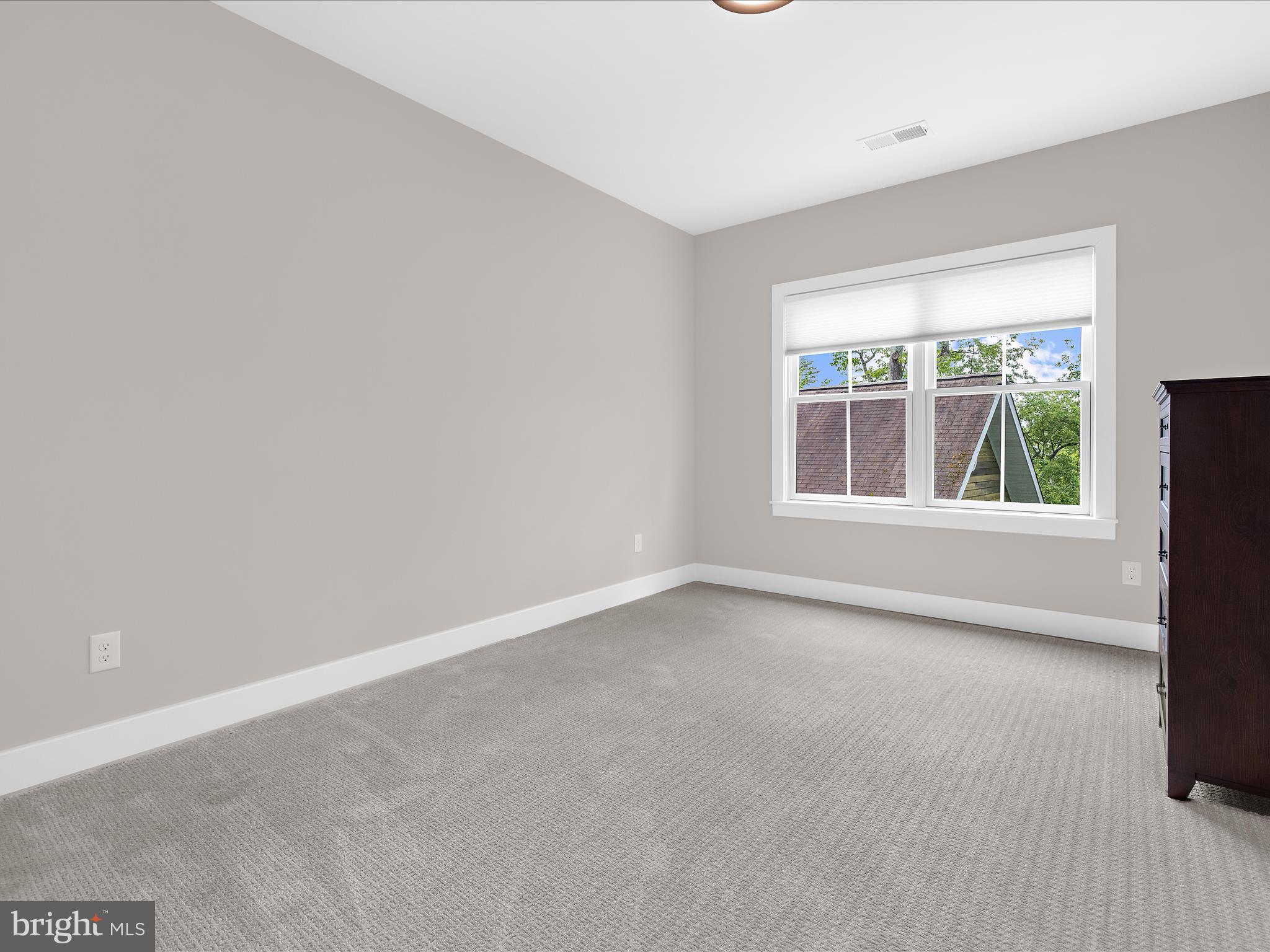 MAGOTHY BEACH - Residential