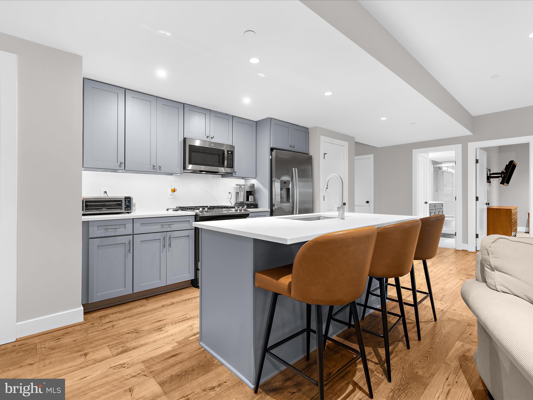 MAGOTHY BEACH - Residential