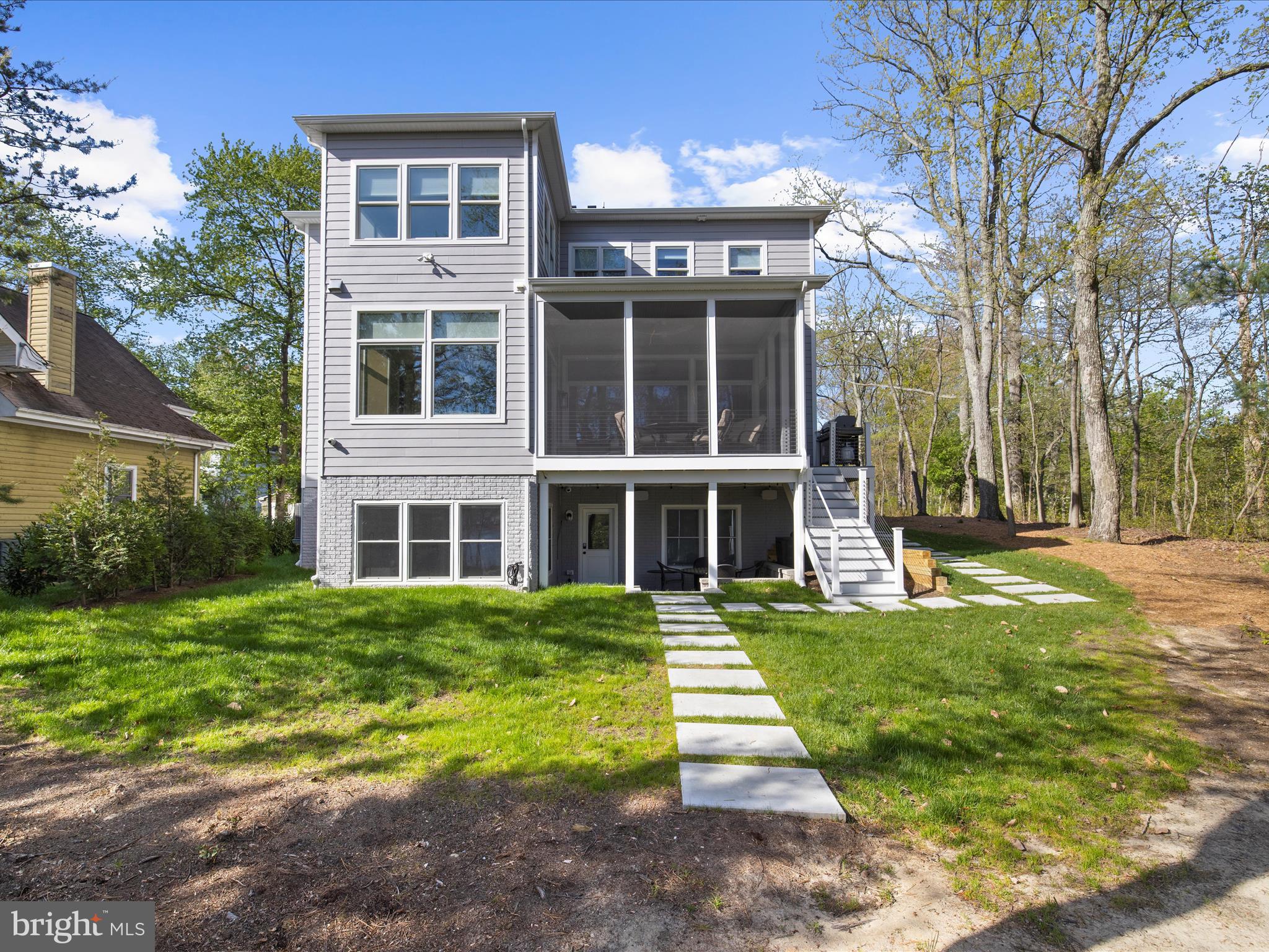 MAGOTHY BEACH - Residential