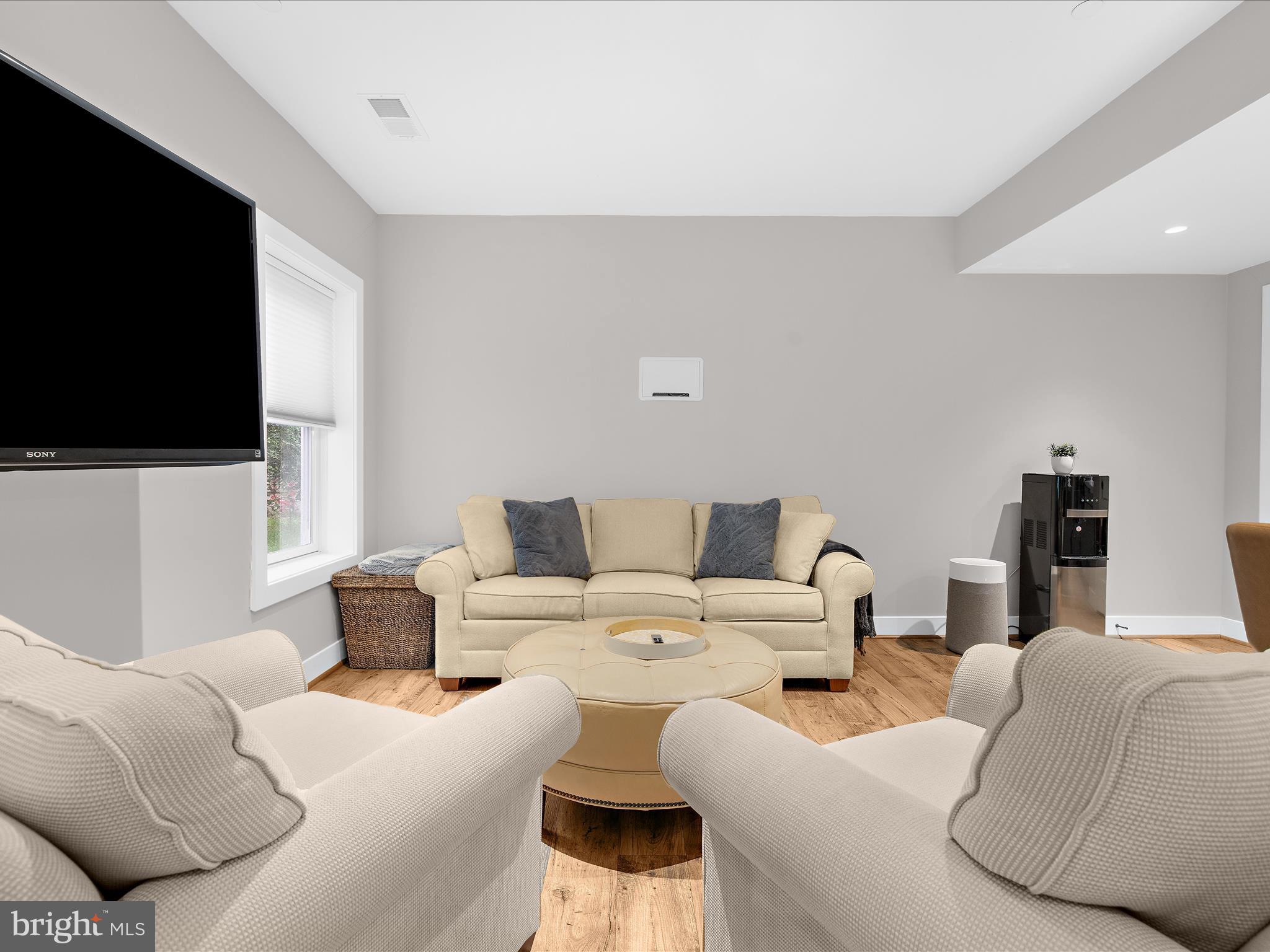 MAGOTHY BEACH - Residential