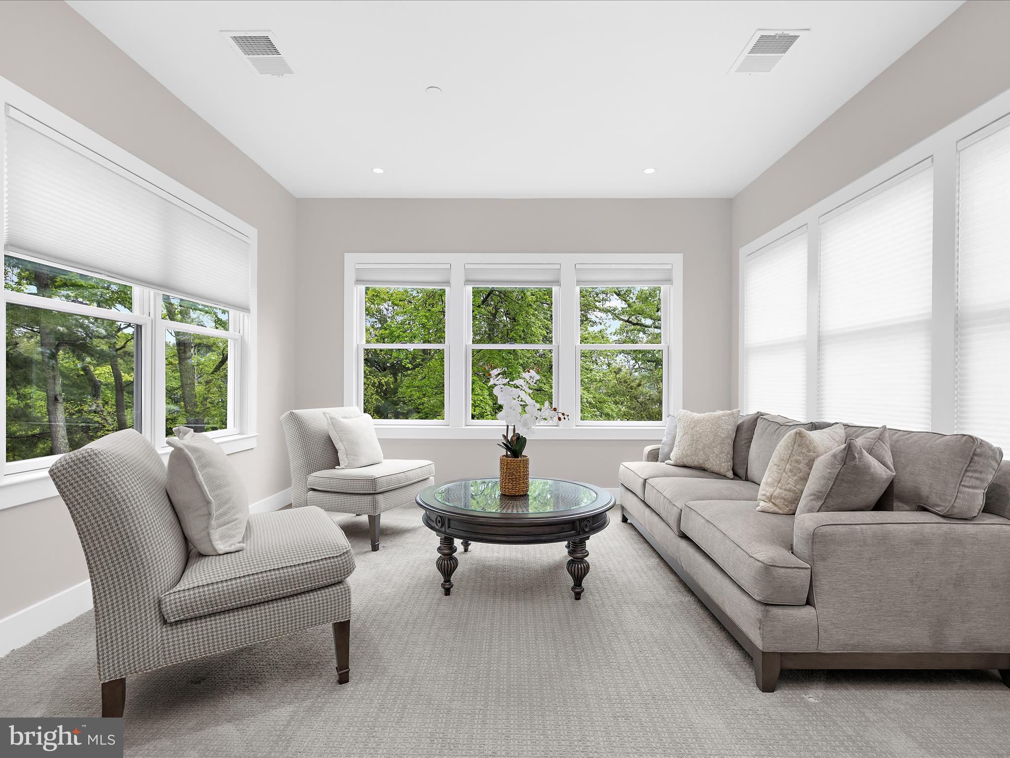 MAGOTHY BEACH - Residential