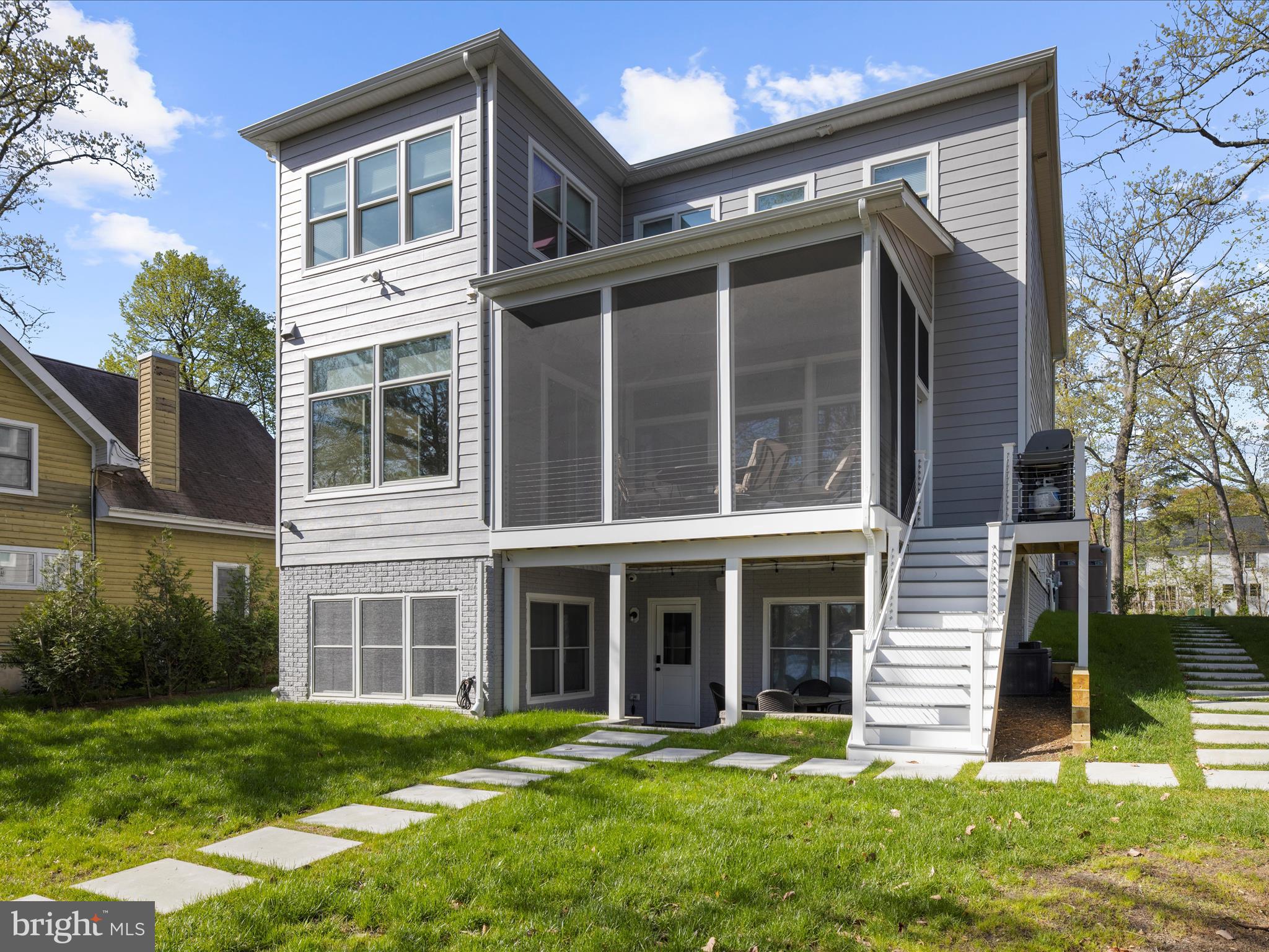 MAGOTHY BEACH - Residential