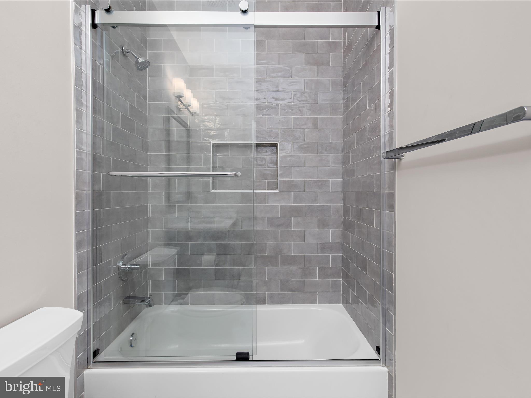 MAGOTHY BEACH - Residential