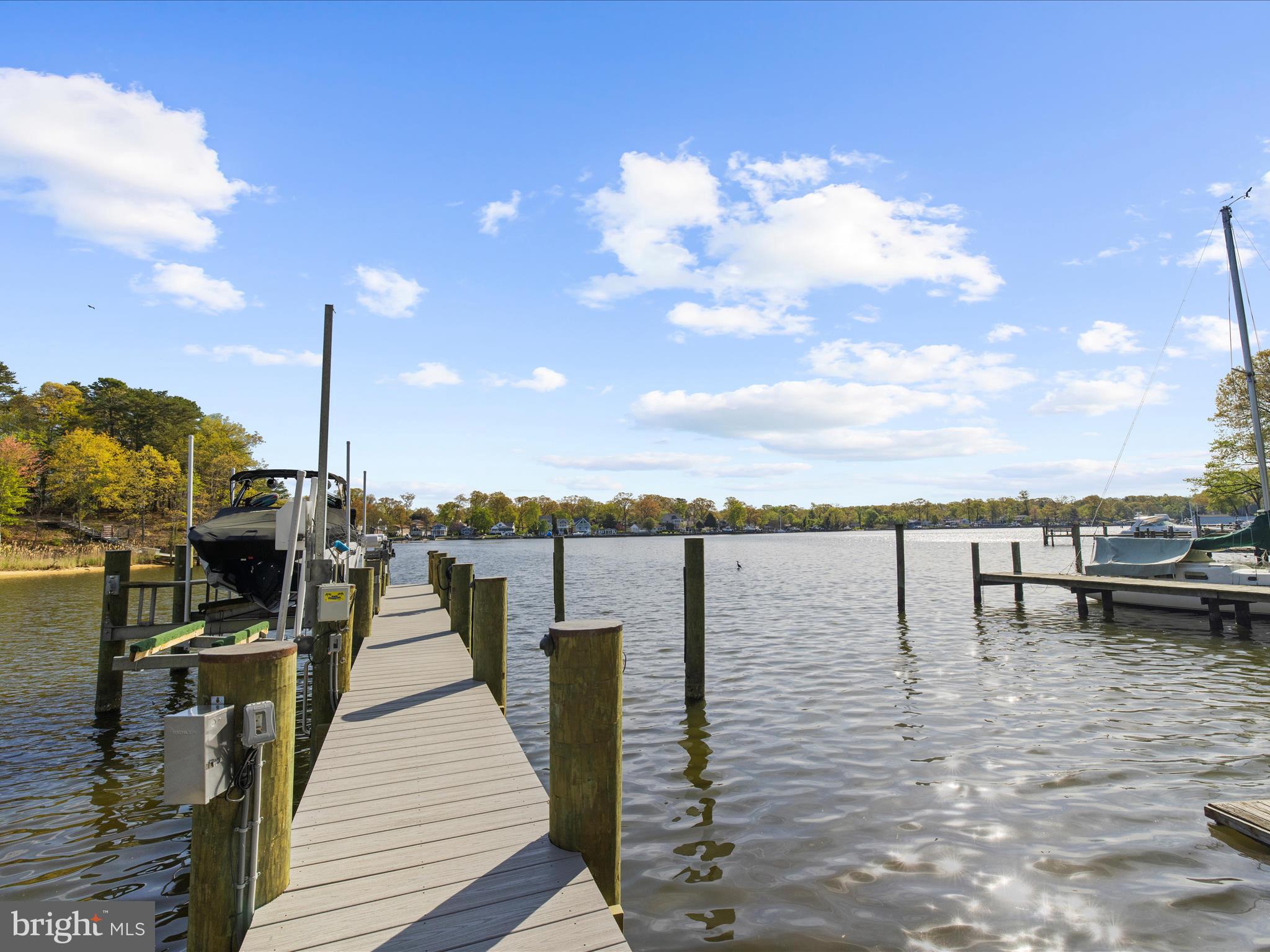 282A NORTH DR