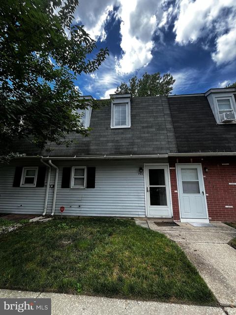 402 LA CASCATA TNHS CLEMENTON NJ 08021