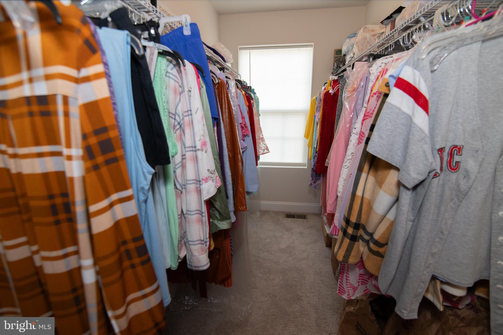 SPRING CREEK - Residential