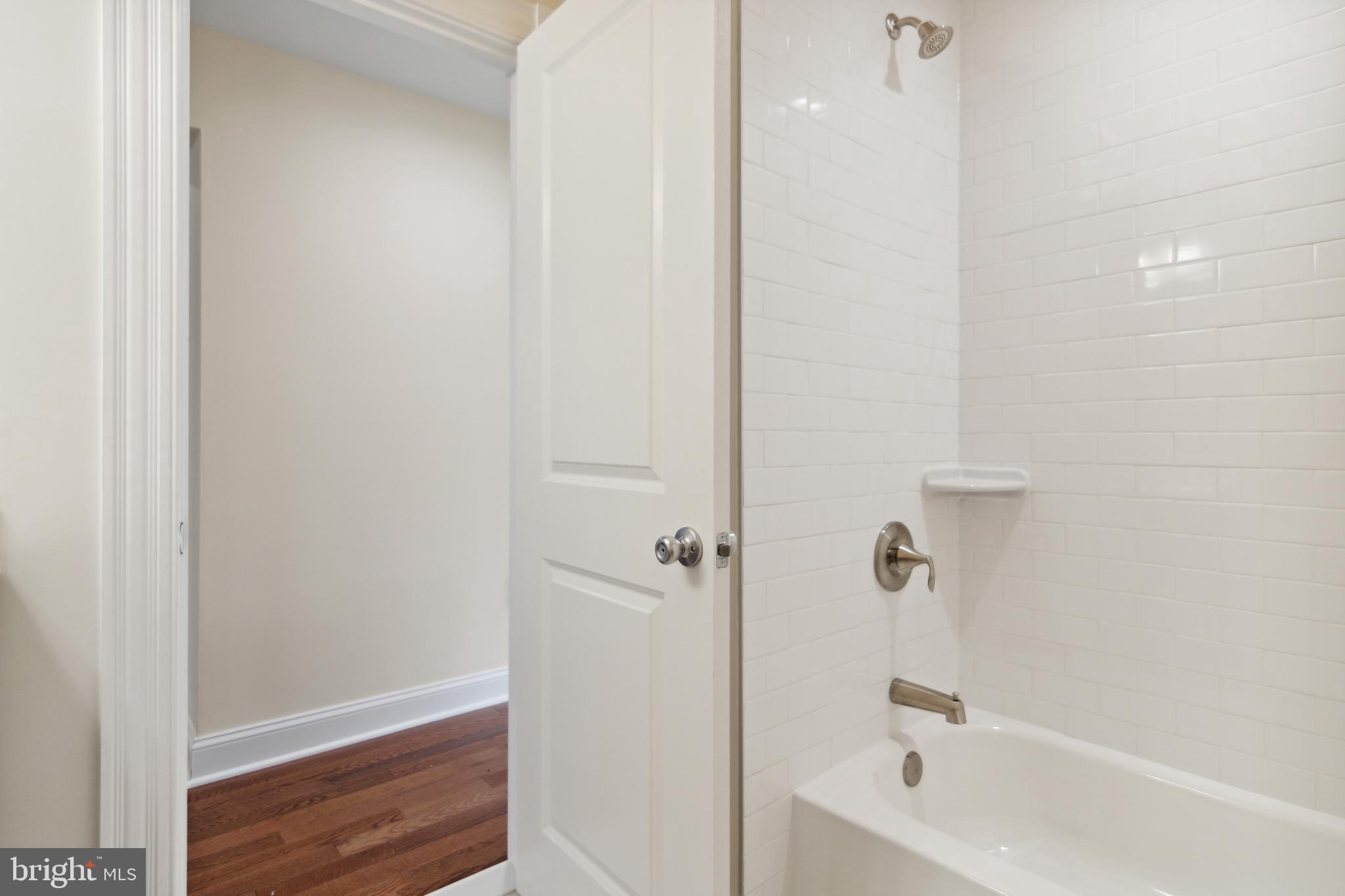 MIDDLE EAST - Residential