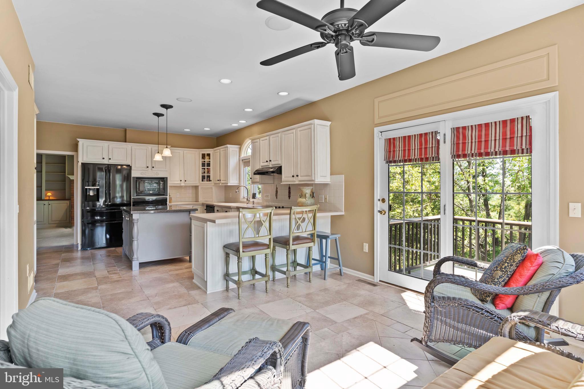 FLORIBUNDA - Residential