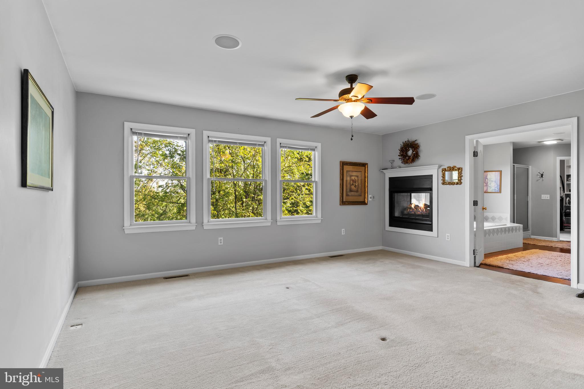 FLORIBUNDA - Residential