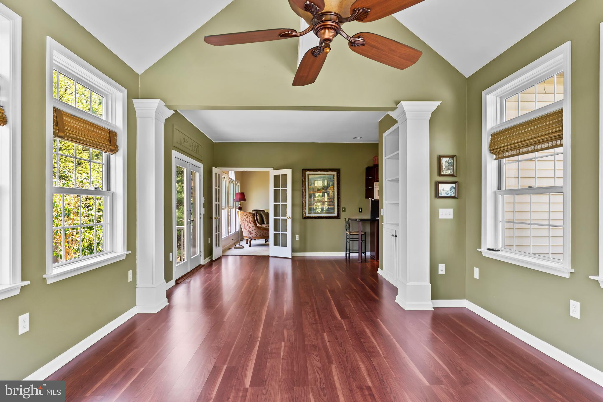 FLORIBUNDA - Residential