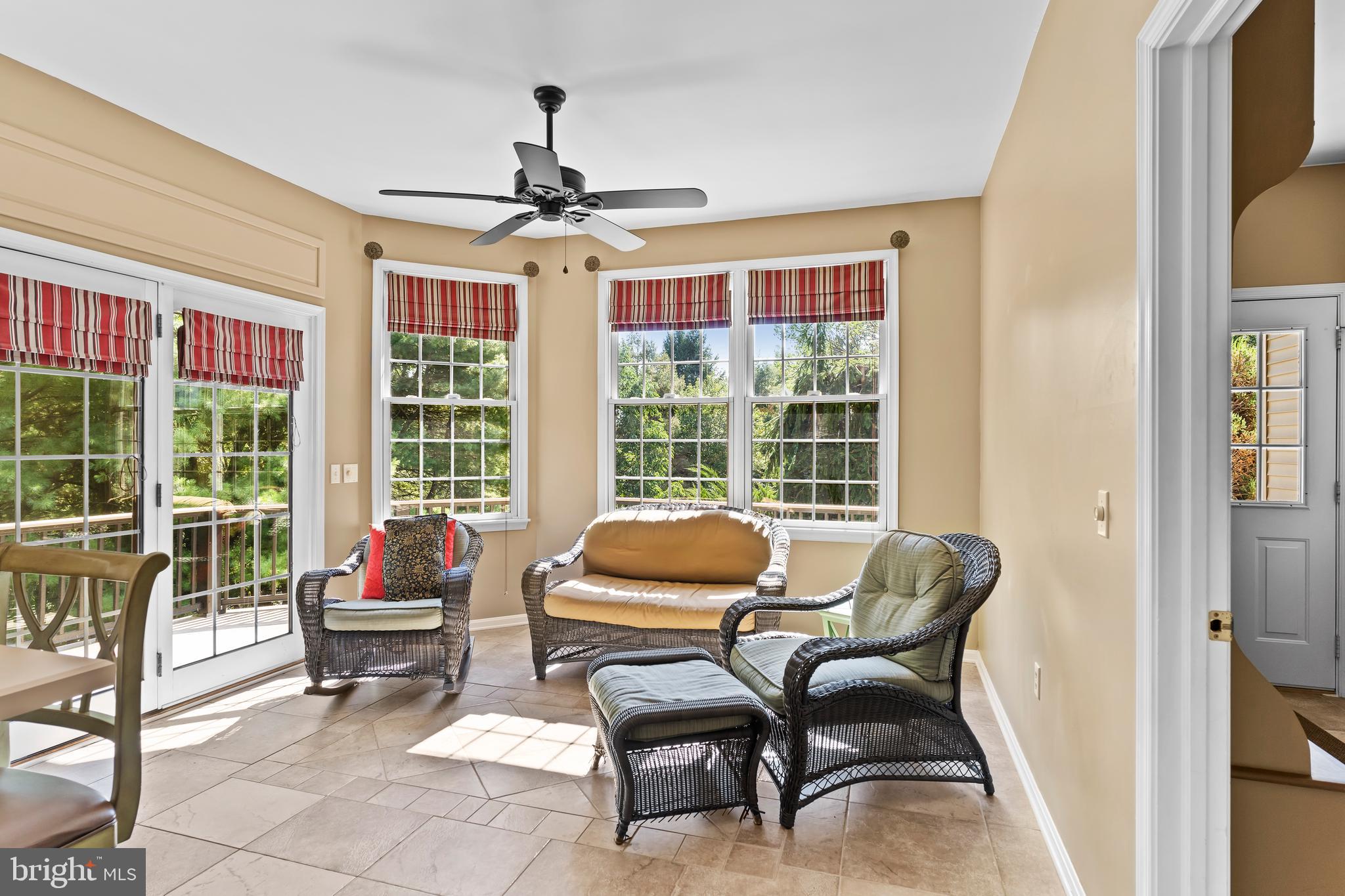 FLORIBUNDA - Residential