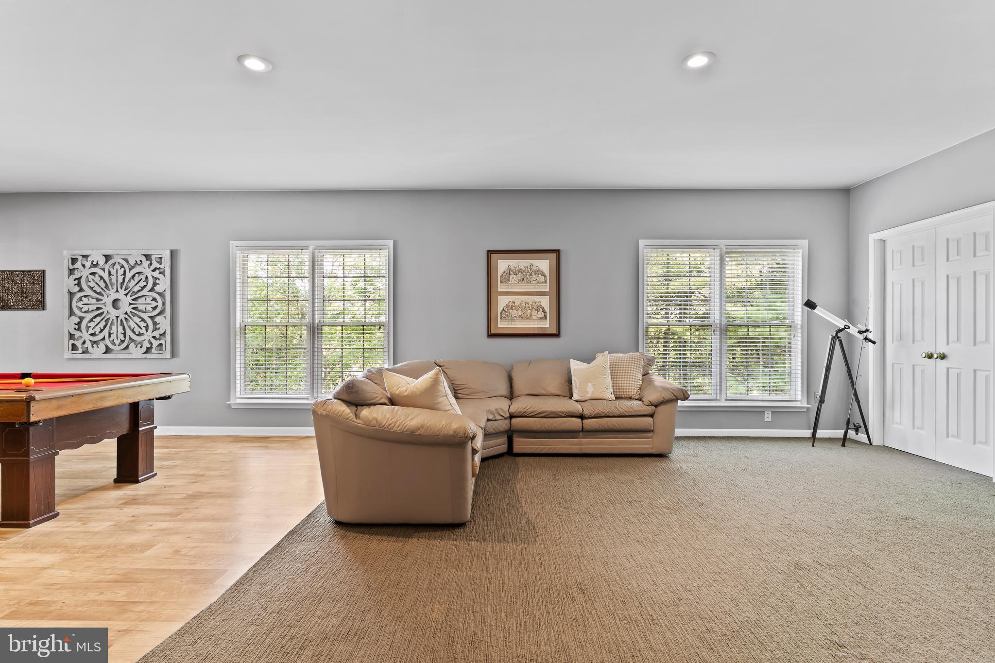 FLORIBUNDA - Residential