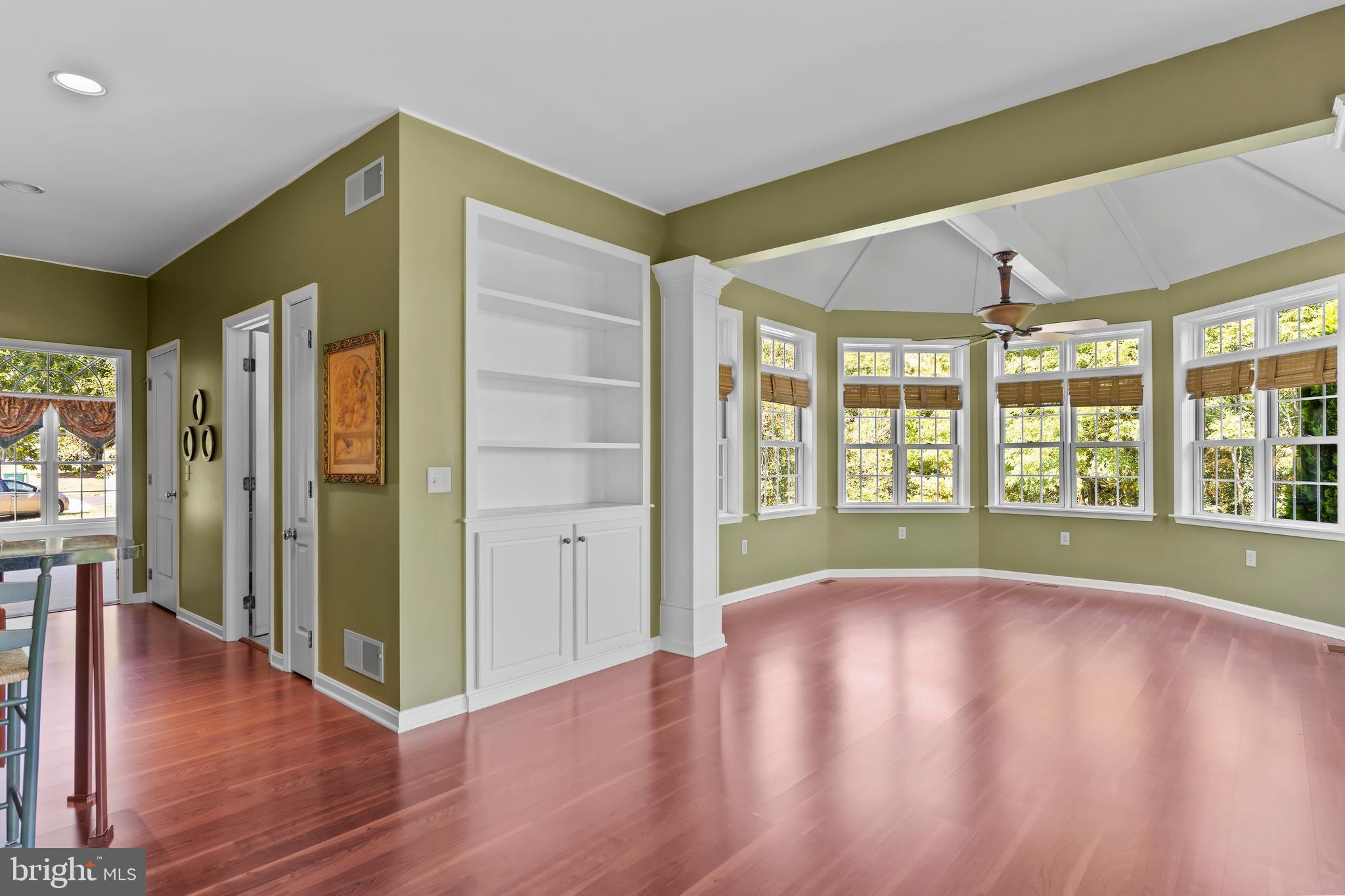 FLORIBUNDA - Residential