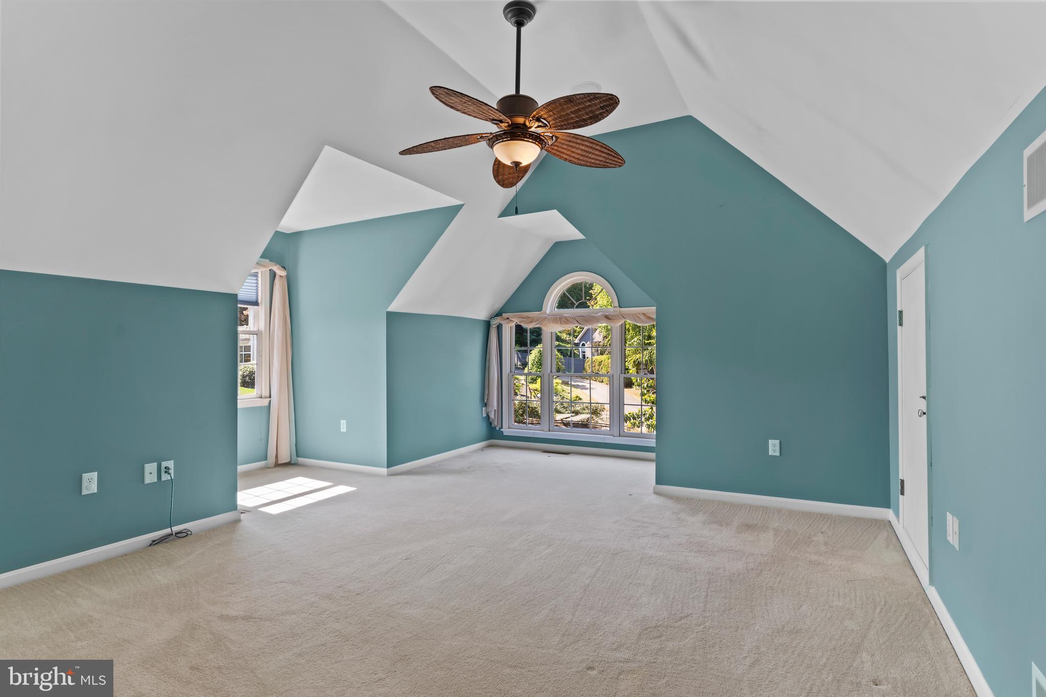 FLORIBUNDA - Residential