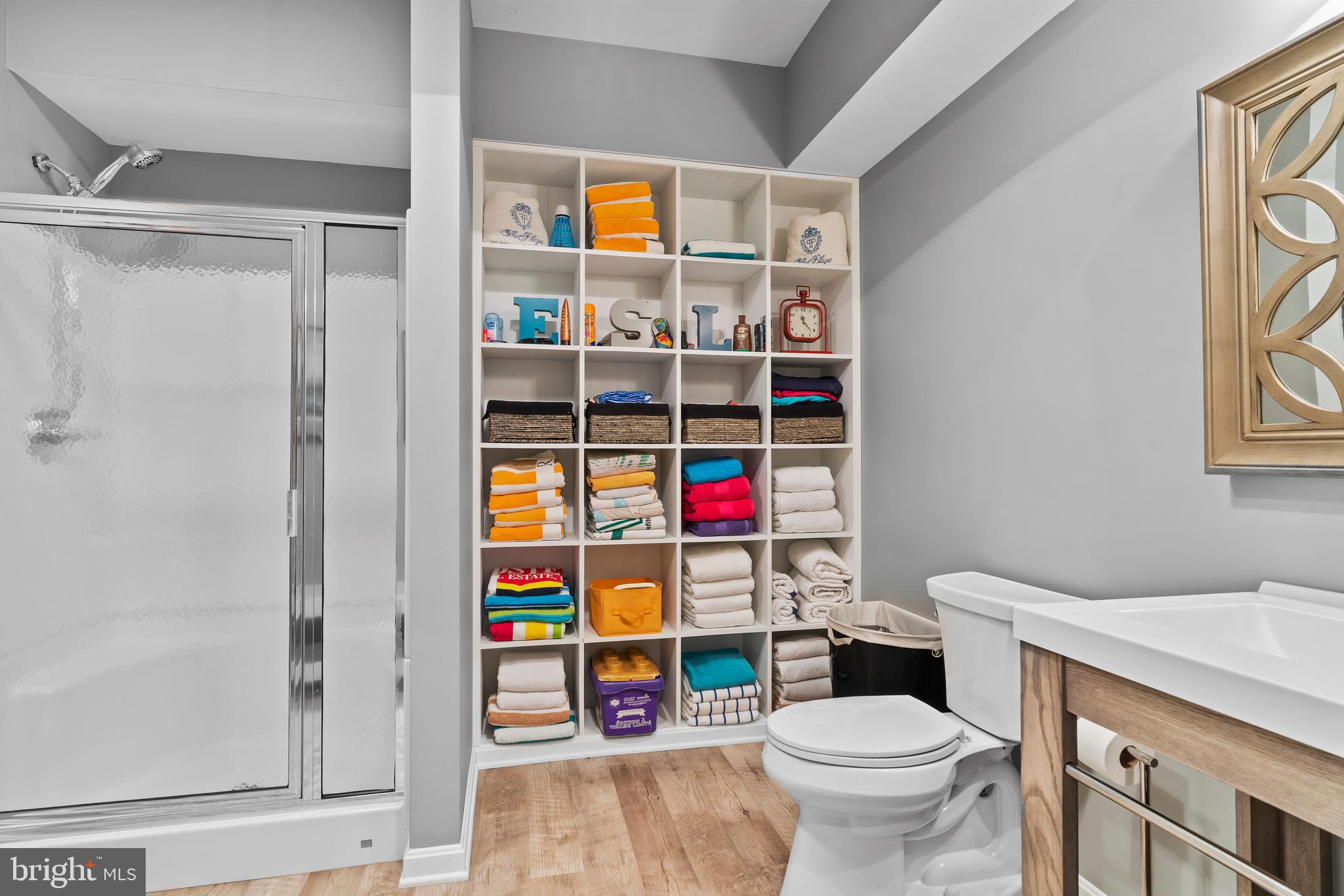 FLORIBUNDA - Residential