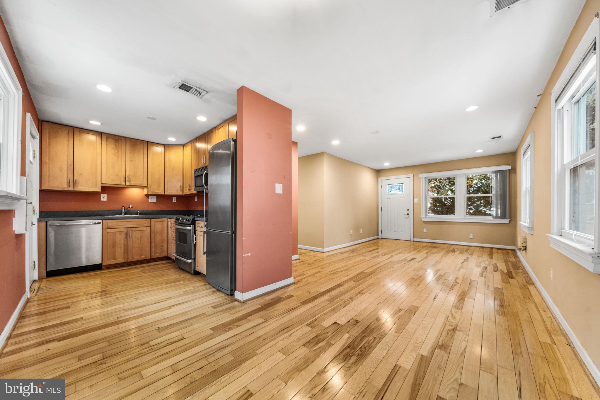 PIMMIT HILLS - Residential